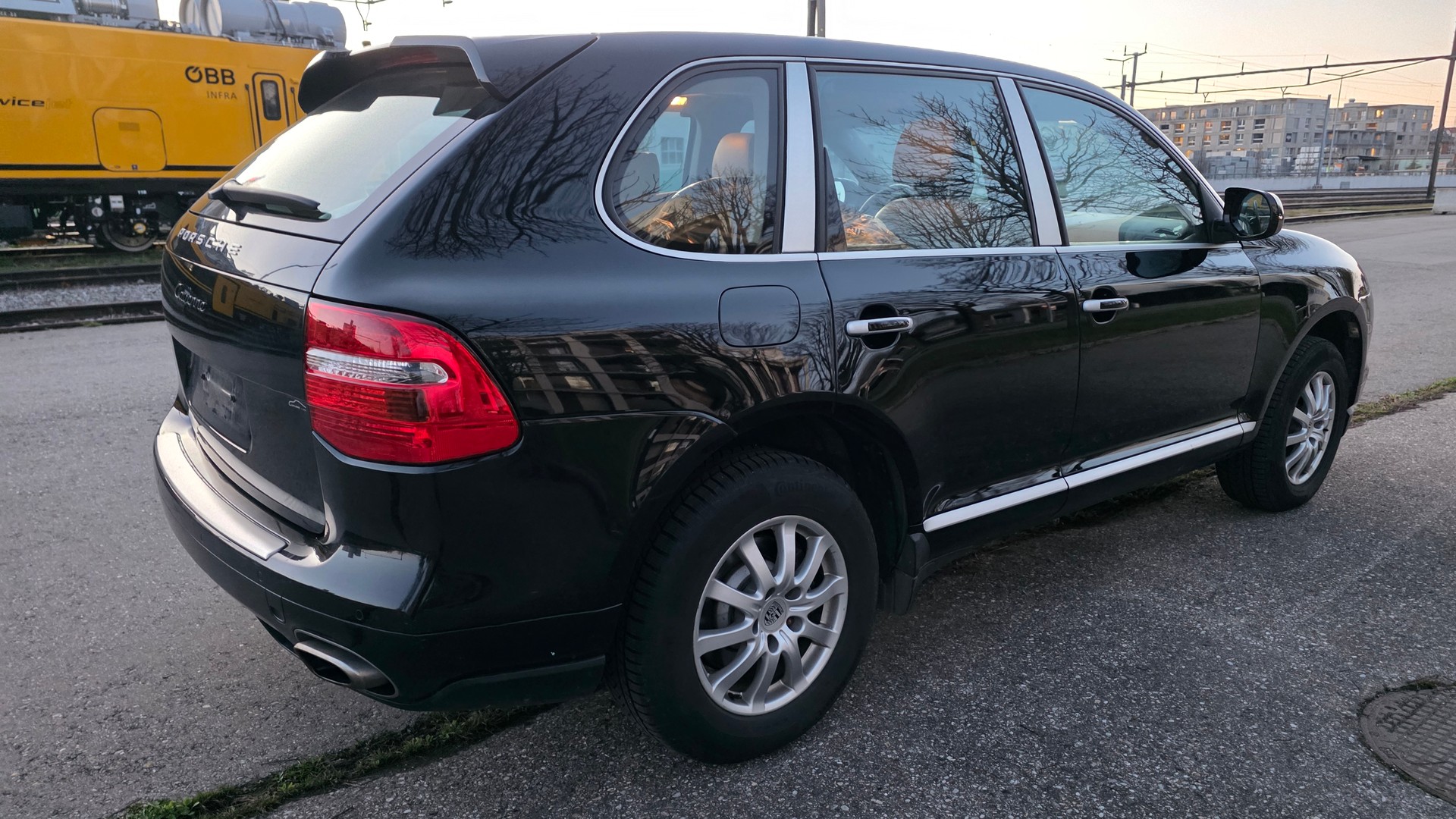PORSCHE Cayenne-image-4