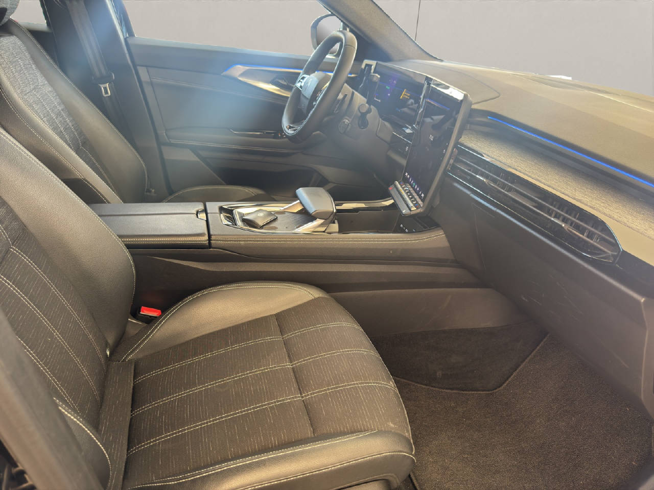 RENAULT Austral 1.2 E-Tech techno-image-11