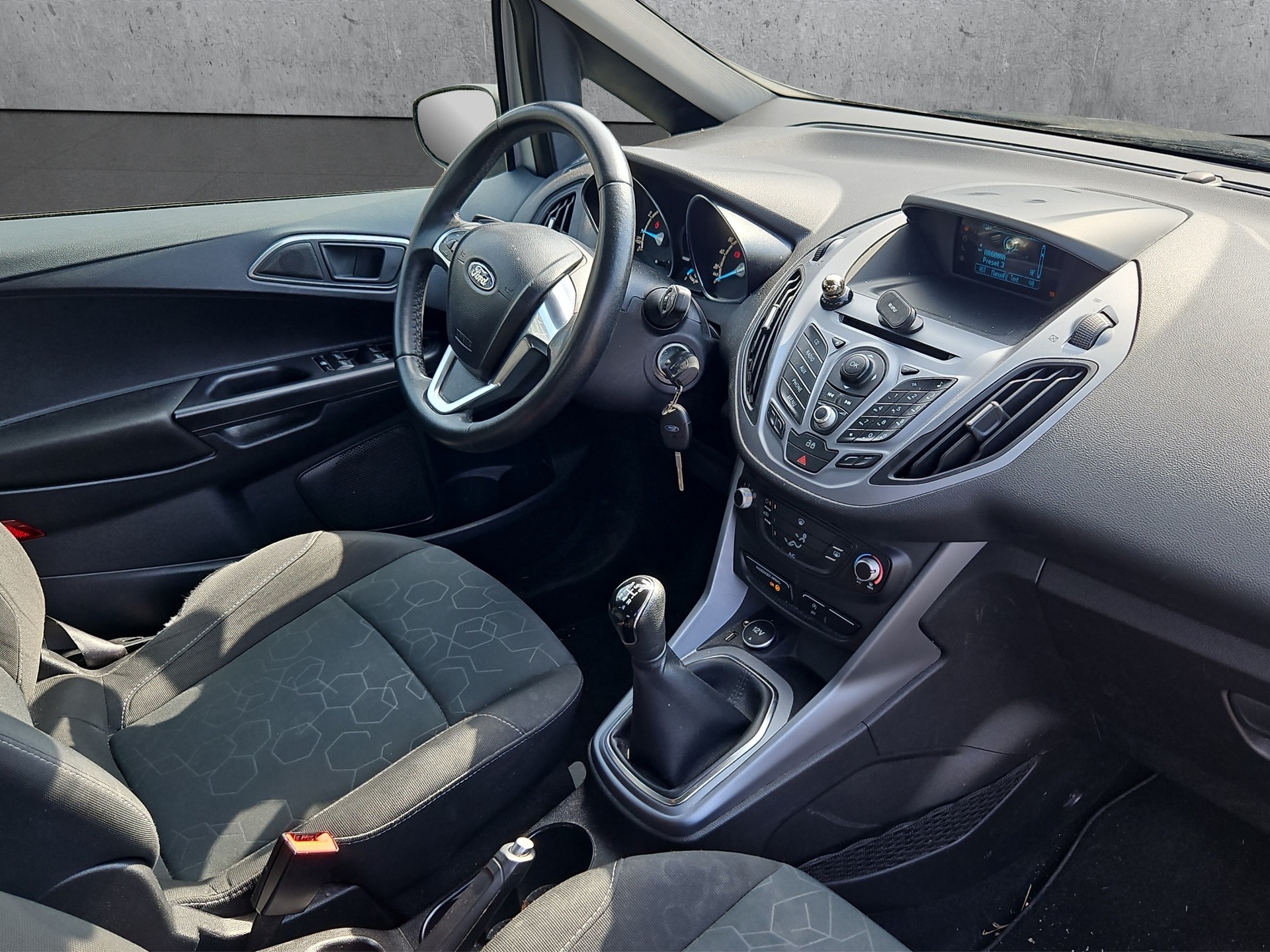 FORD B-Max 1.0 SCTi TitaniumX-image-8