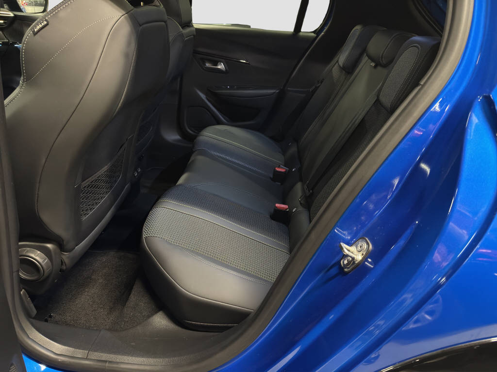 PEUGEOT 208 1.2 PureTech 100 GT-image-9