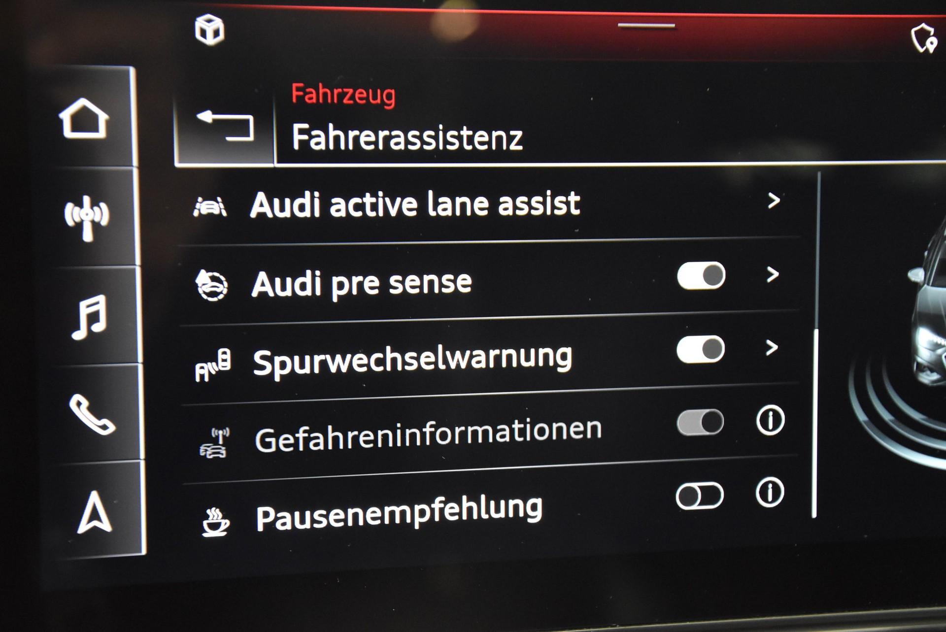 AUDI A4 Avant 40 TDI S line Attraction quattro S-tronic S-LINE COMPETITION PLUS-image-12