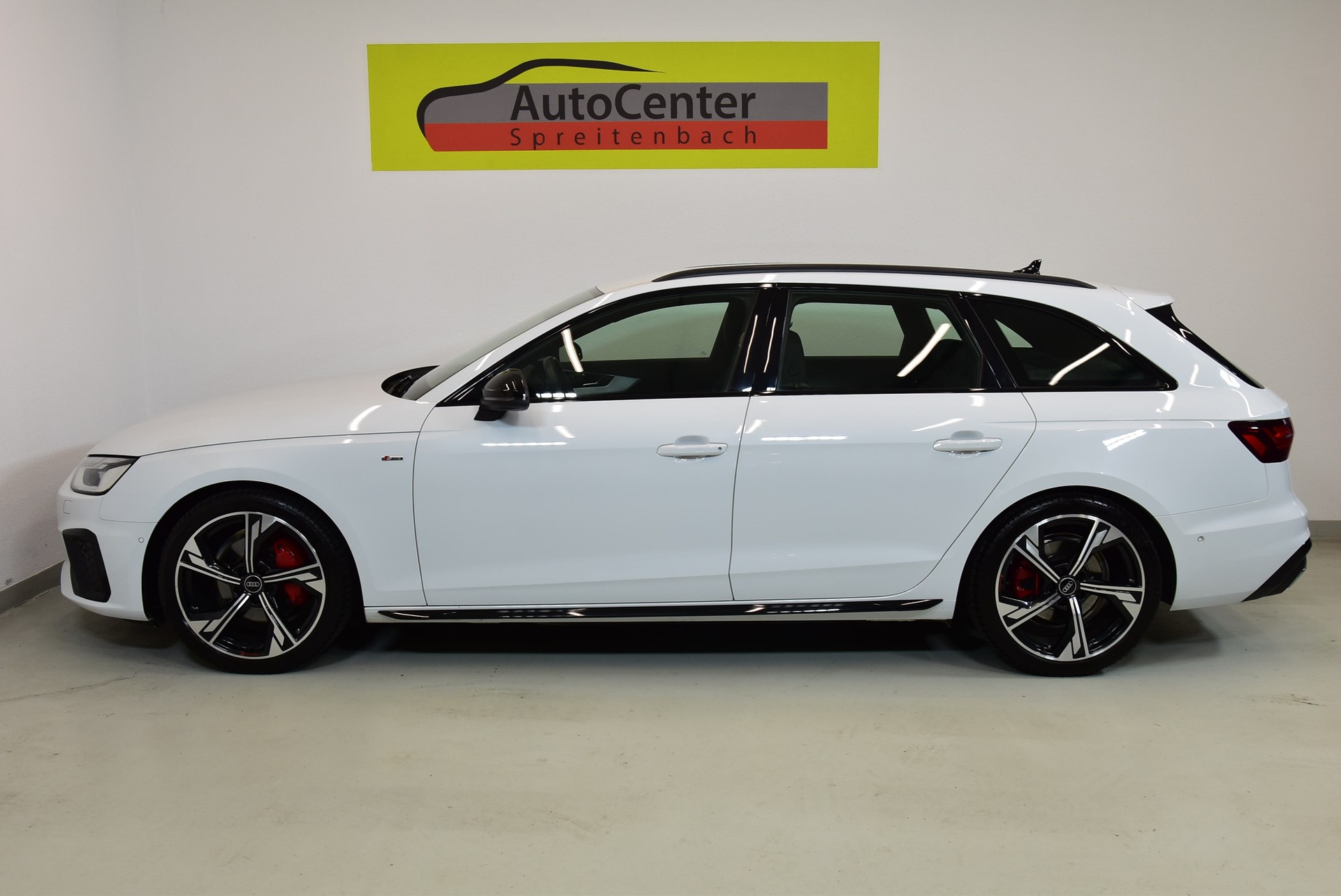 AUDI A4 Avant 40 TDI S line Attraction quattro S-tronic S-LINE COMPETITION PLUS-image-15