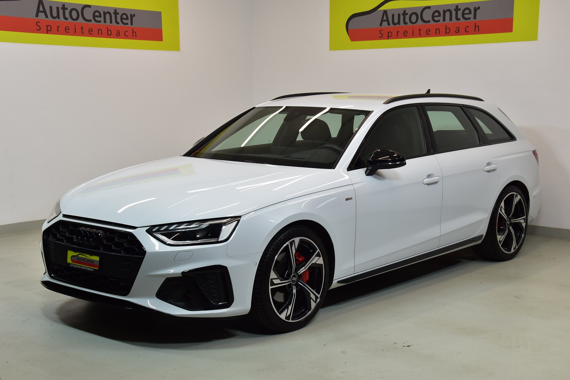 AUDI A4 Avant 40 TDI S line Attraction quattro S-tronic S-LINE COMPETITION PLUS-image-1