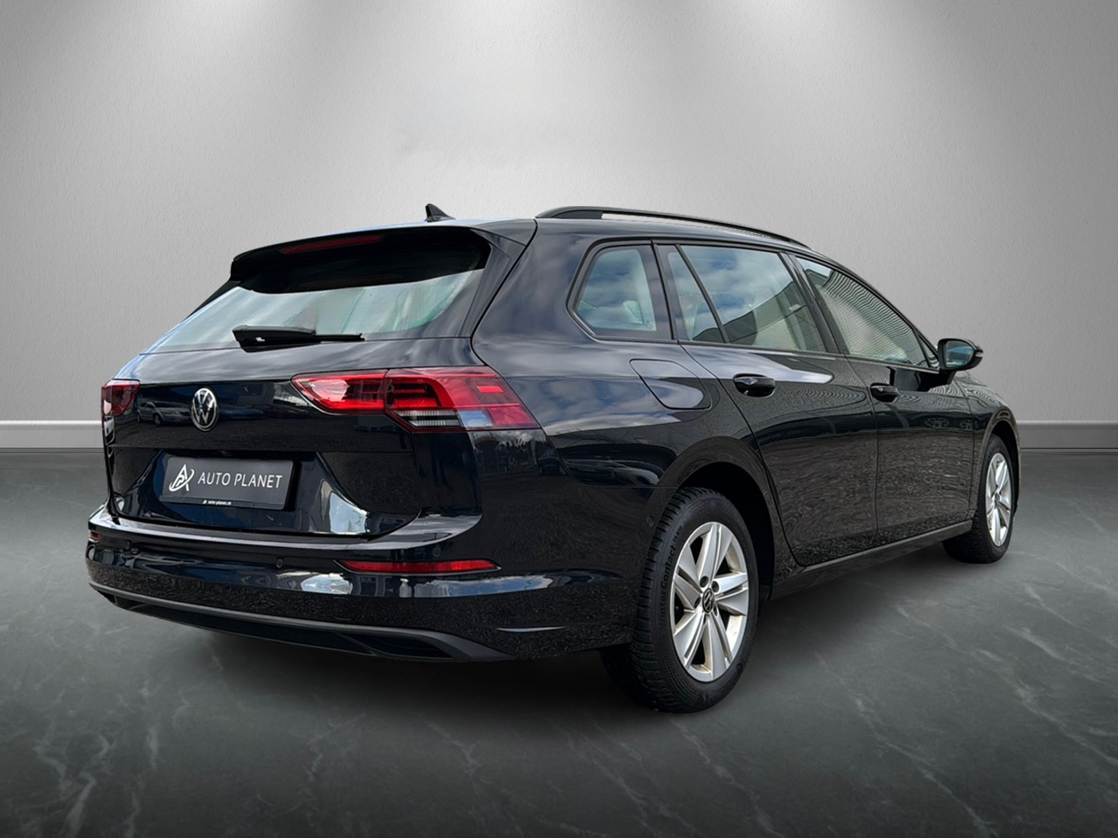 VW Golf Variant 1.5 TSI Life-image-2
