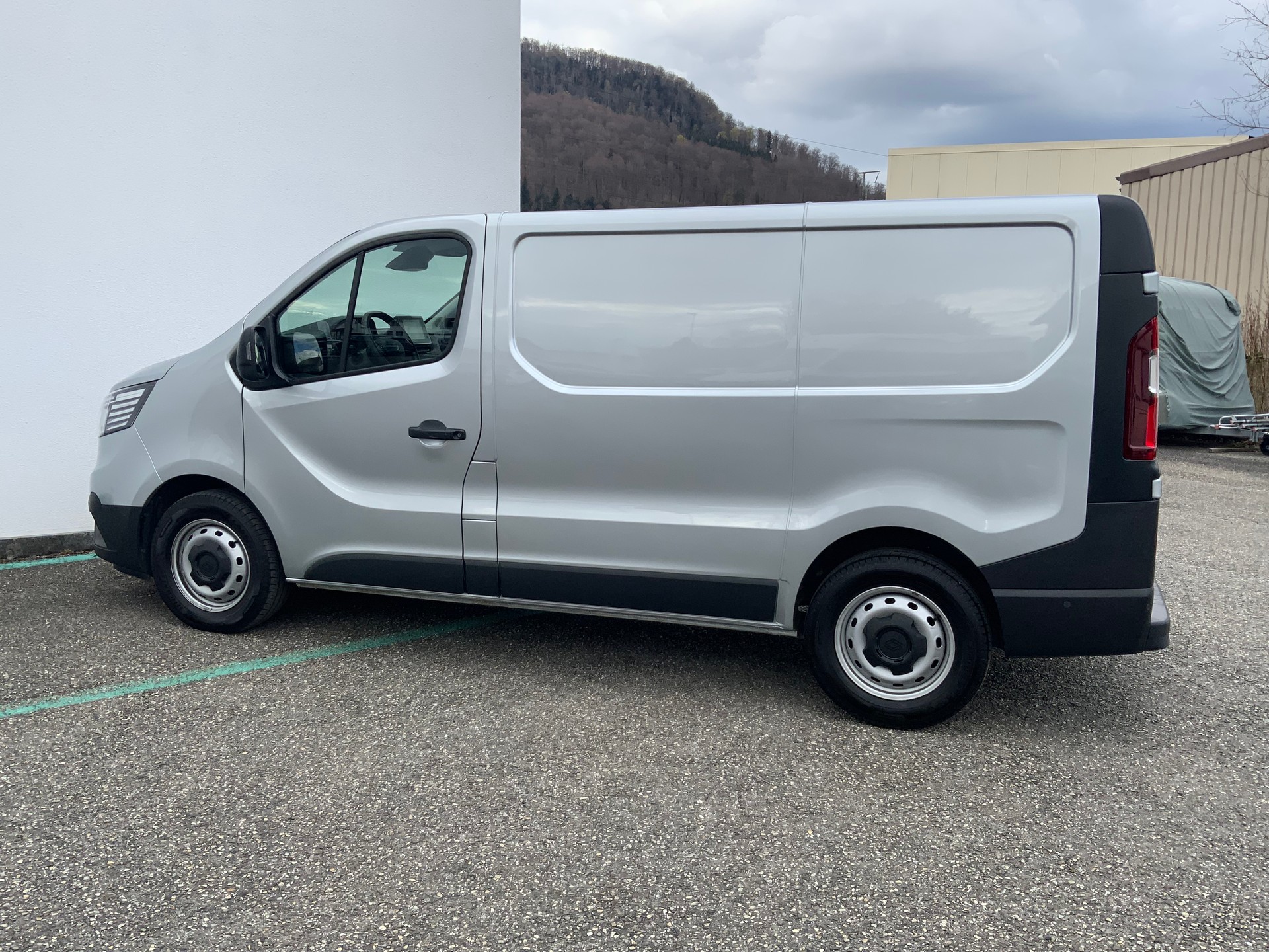 RENAULT Trafic 2.0 Blue dCi 150 Advance L1H1 EDC EN-showroom-element-3