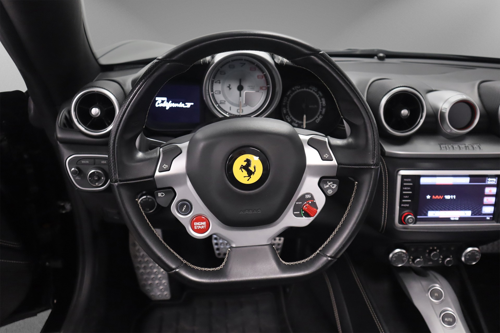 FERRARI California 3.9 V8 T-image-12
