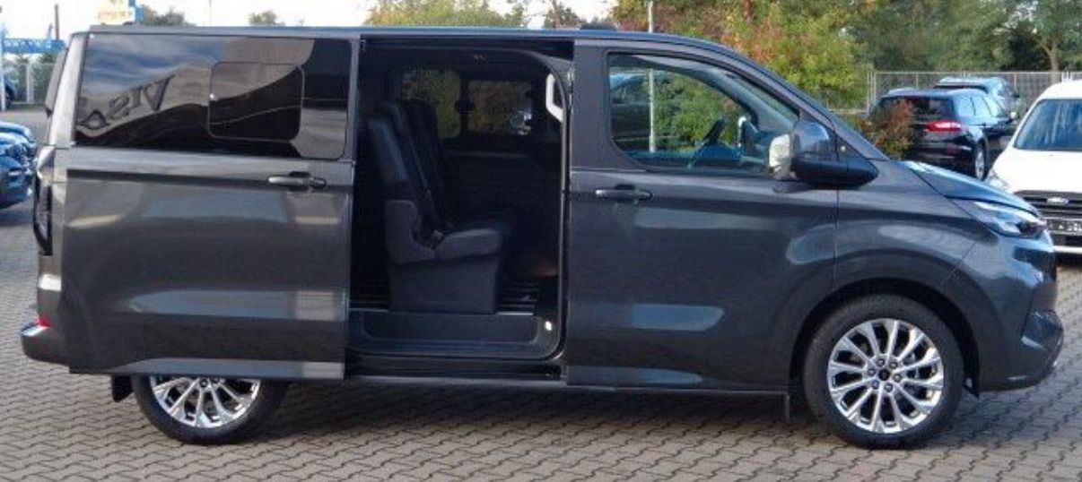 FORD Tourneo Custom Bus 320 L1H1 TitaniumX Automat 4x4-image-3
