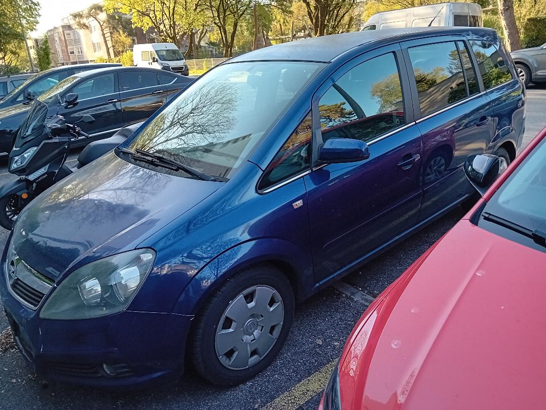 OPEL Zafira 1.9 CDTI Enjoy Automatic-image-0