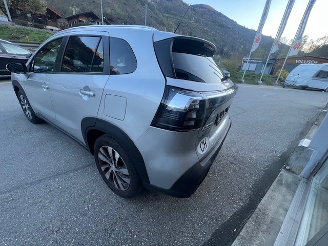 SUZUKI S-Cross 1.5 Compact Top Hybrid-image-3