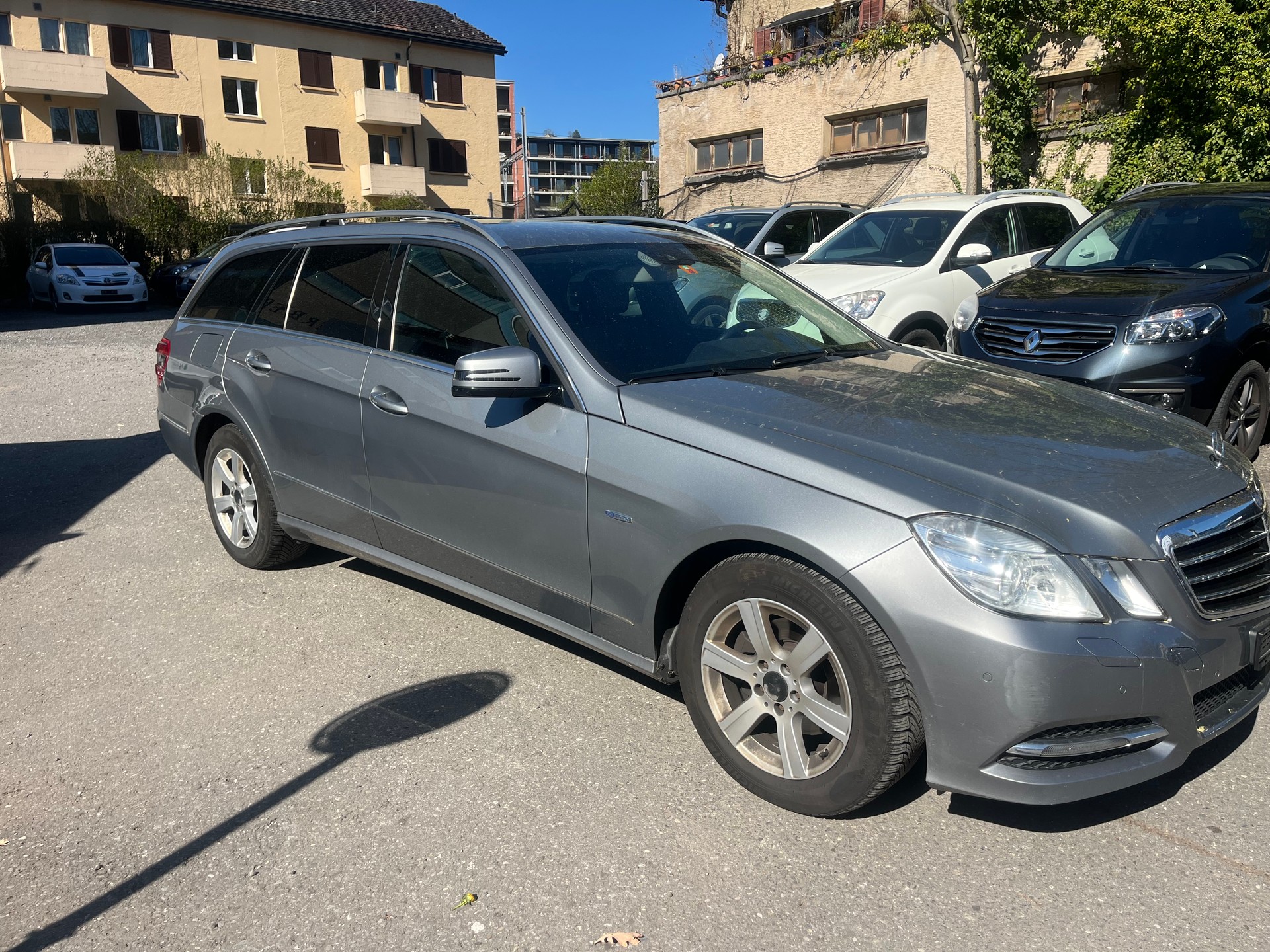 MERCEDES-BENZ E 220 CDI BlueEfficiency My Star Automatic-image-5
