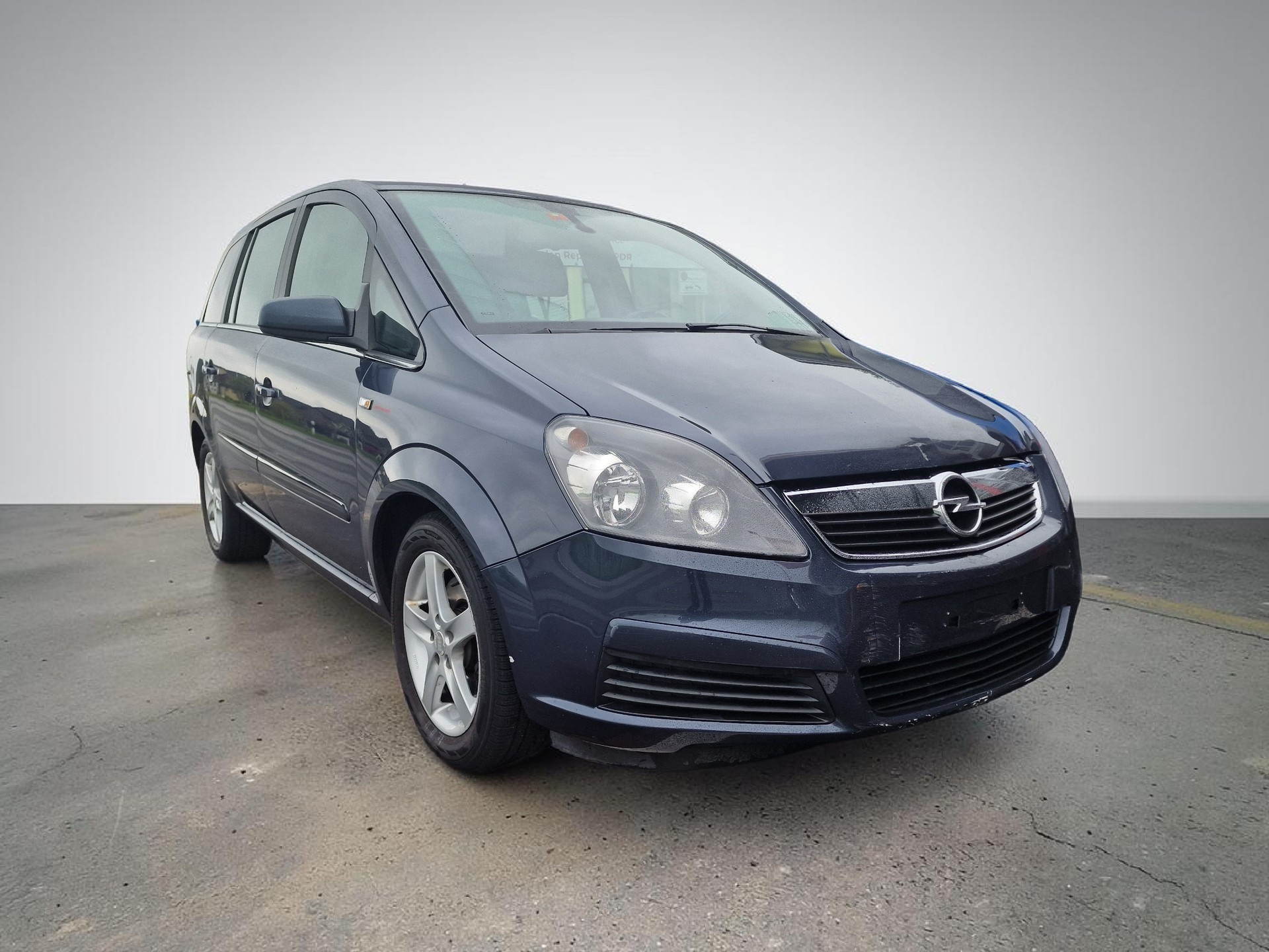 OPEL Zafira 2.2i 16V Cosmo 12Mt Gara Neu MFK-image-3