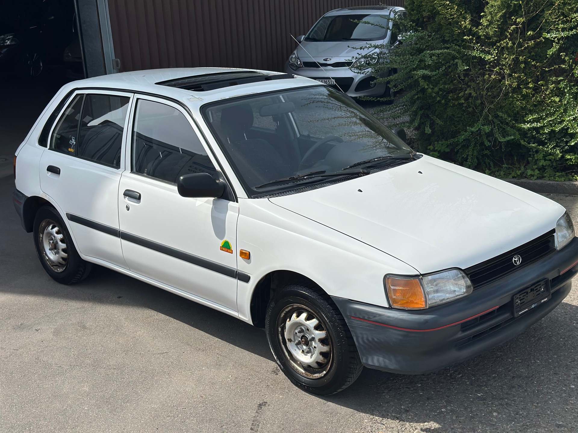 TOYOTA Starlet 1.3 XLi Dino-image-1