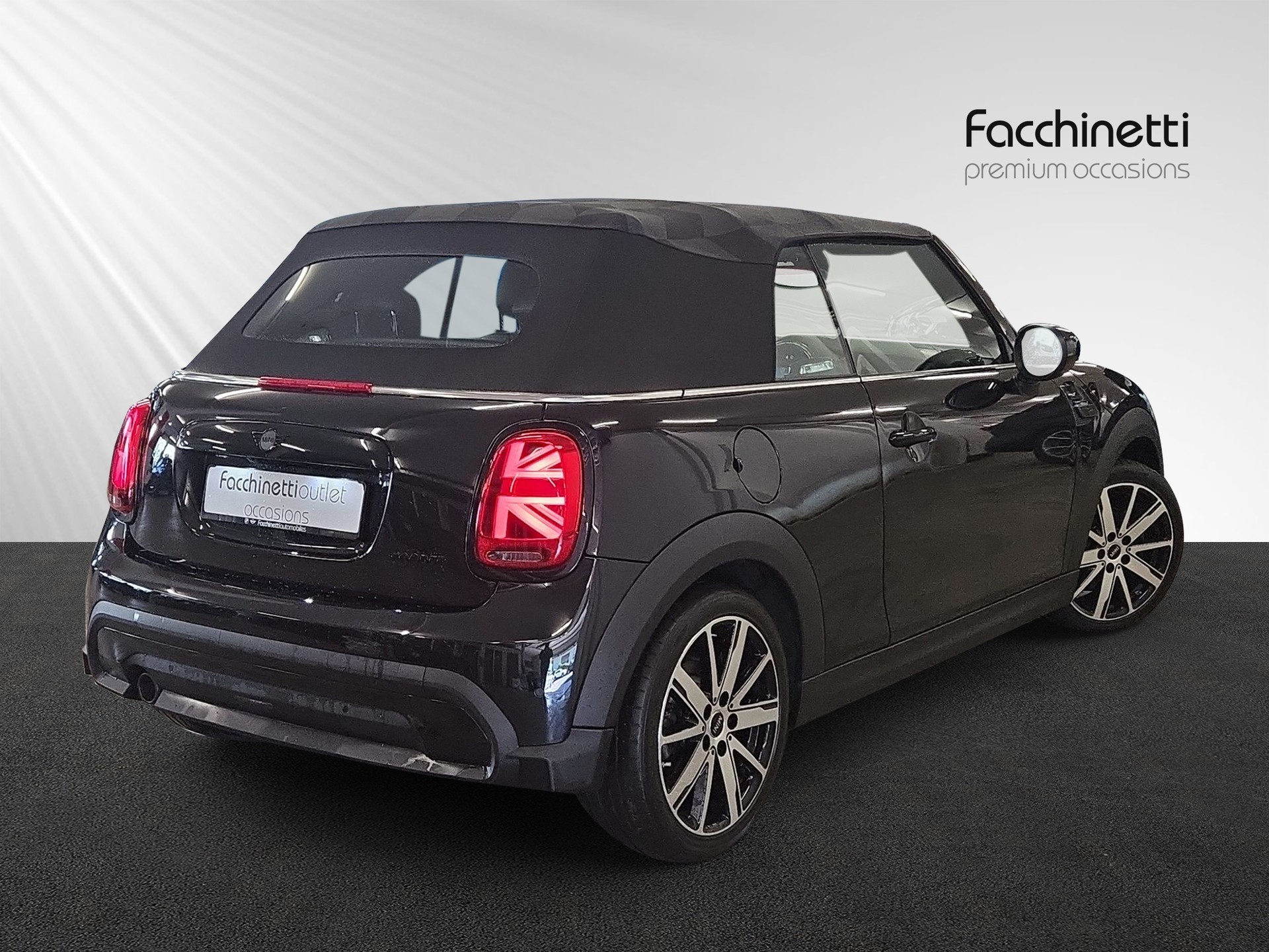 MINI Cooper Cabriolet Sidewalk Edition DKG-image-3