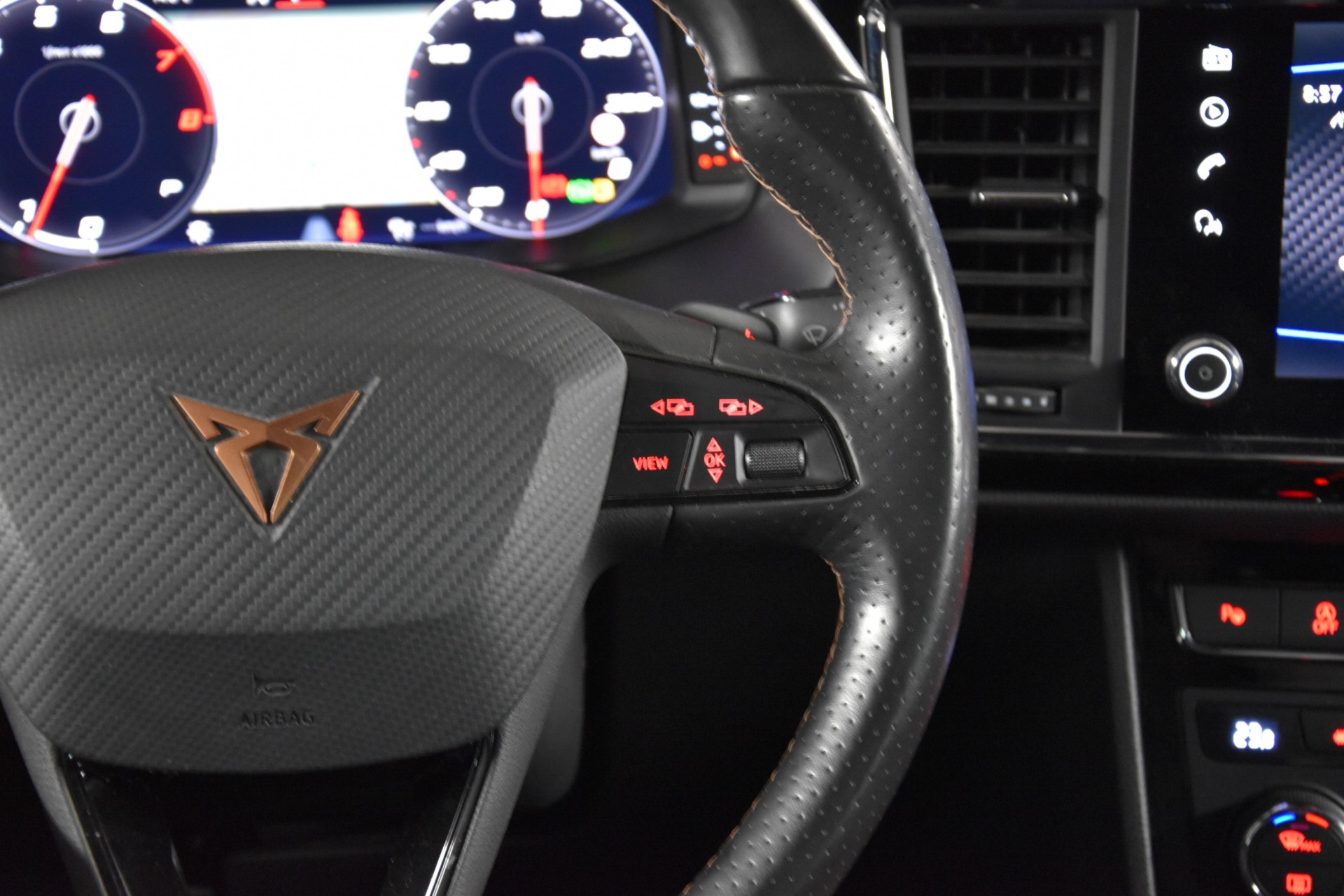 CUPRA Ateca 2.0 TSI Cupra 4Drive DSG-image-14