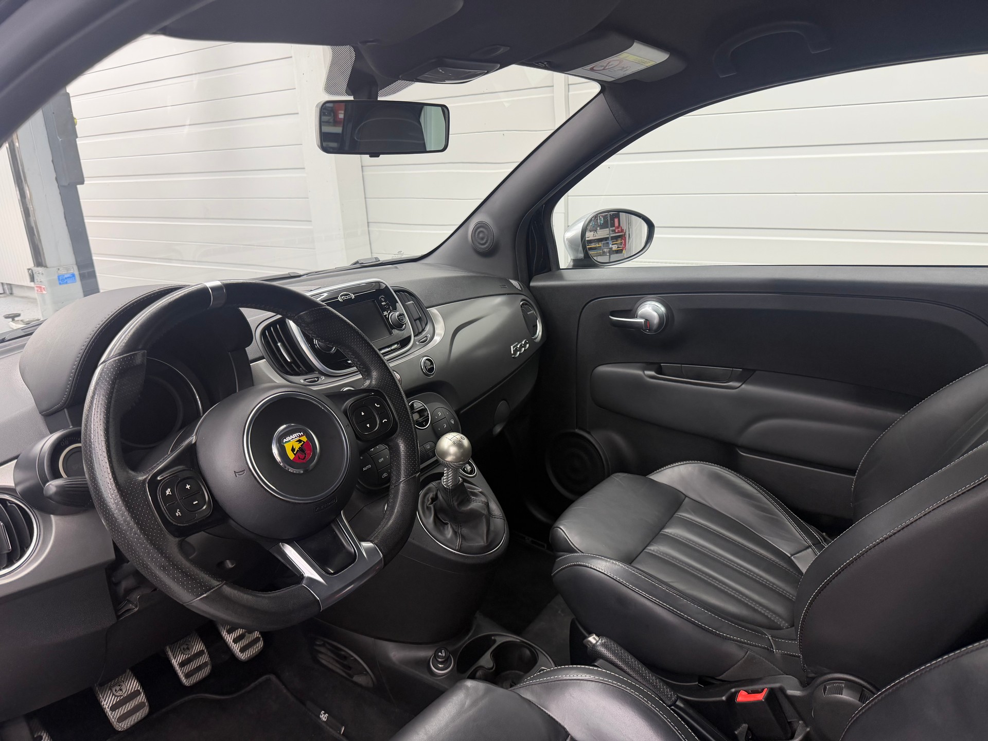 FIAT 595 1.4 16V Turbo Abarth Turismo-image-5