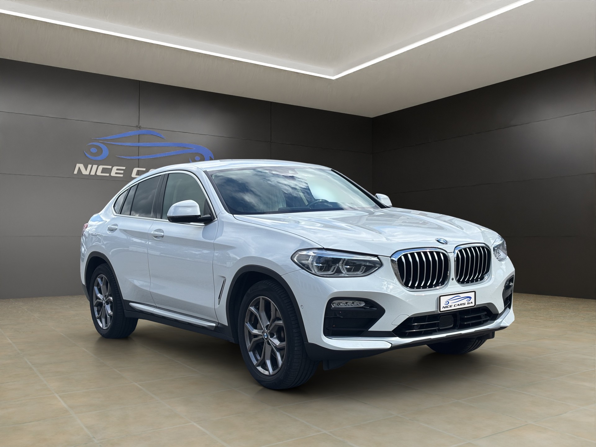 BMW X4 xDrive 30i xLine Steptronic-image-2