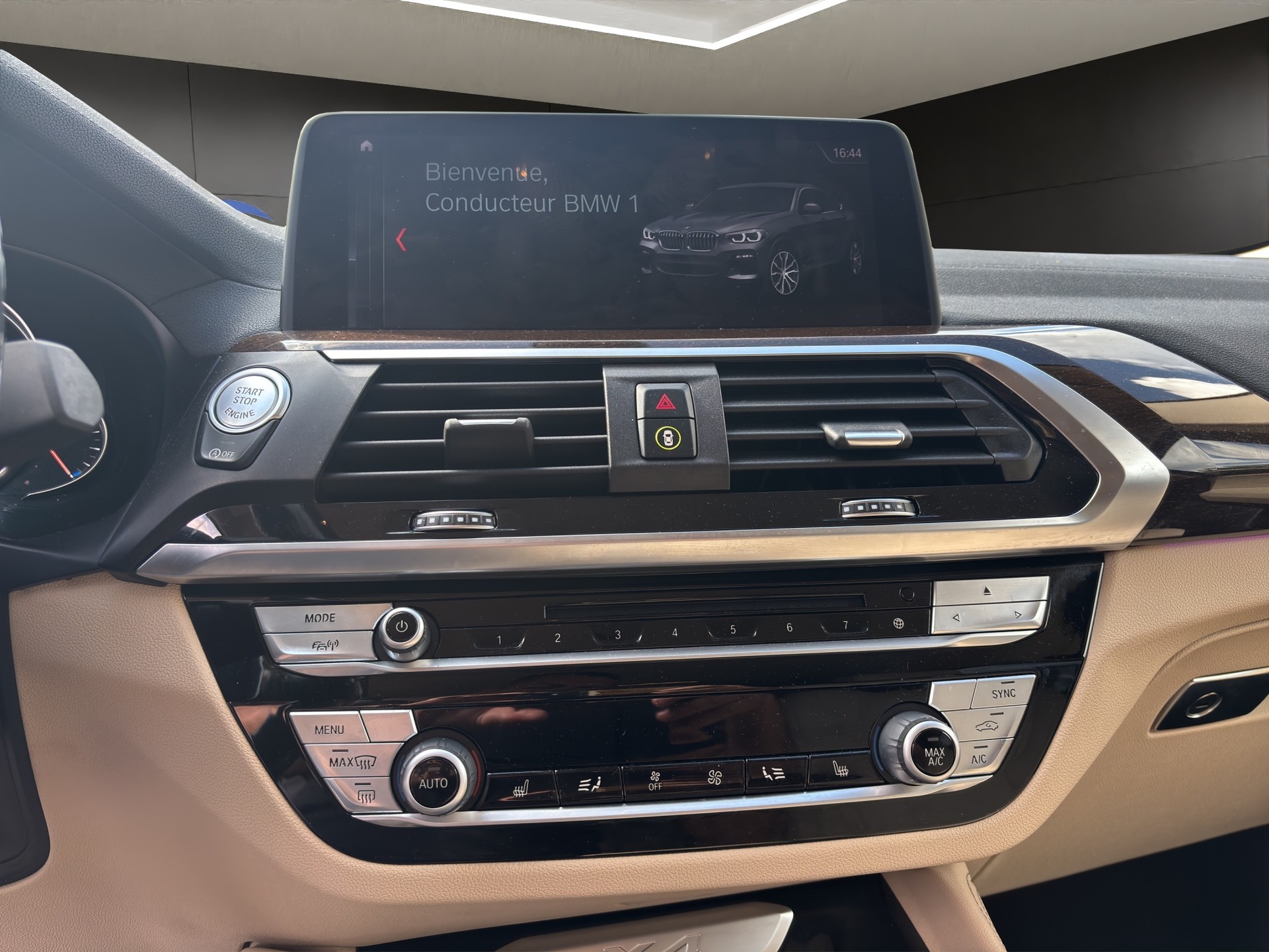 BMW X4 xDrive 30i xLine Steptronic-image-12