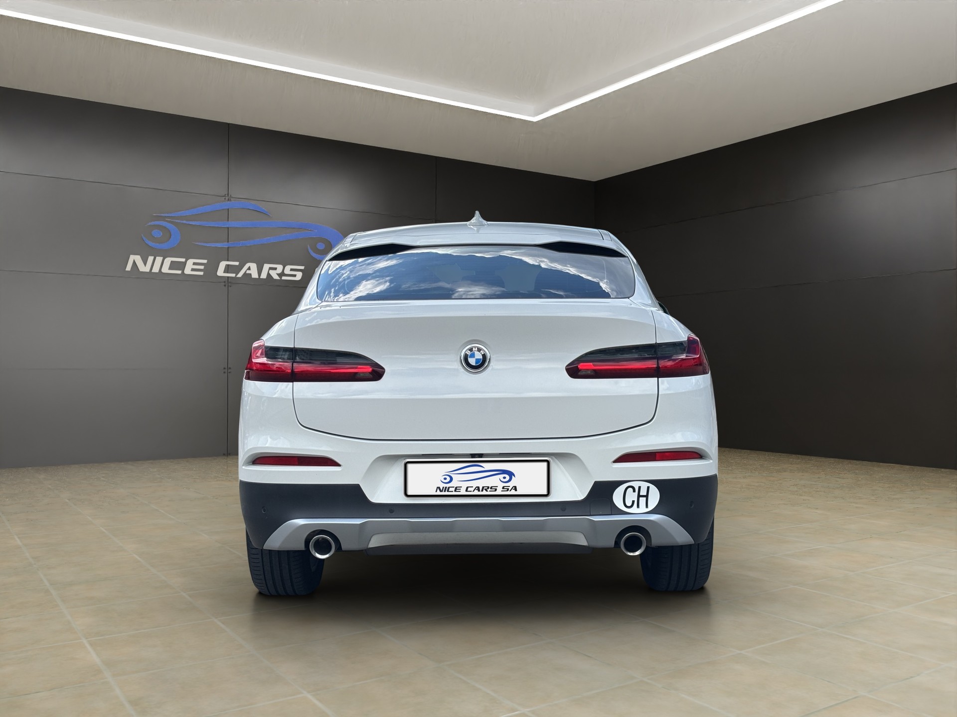 BMW X4 xDrive 30i xLine Steptronic-image-5