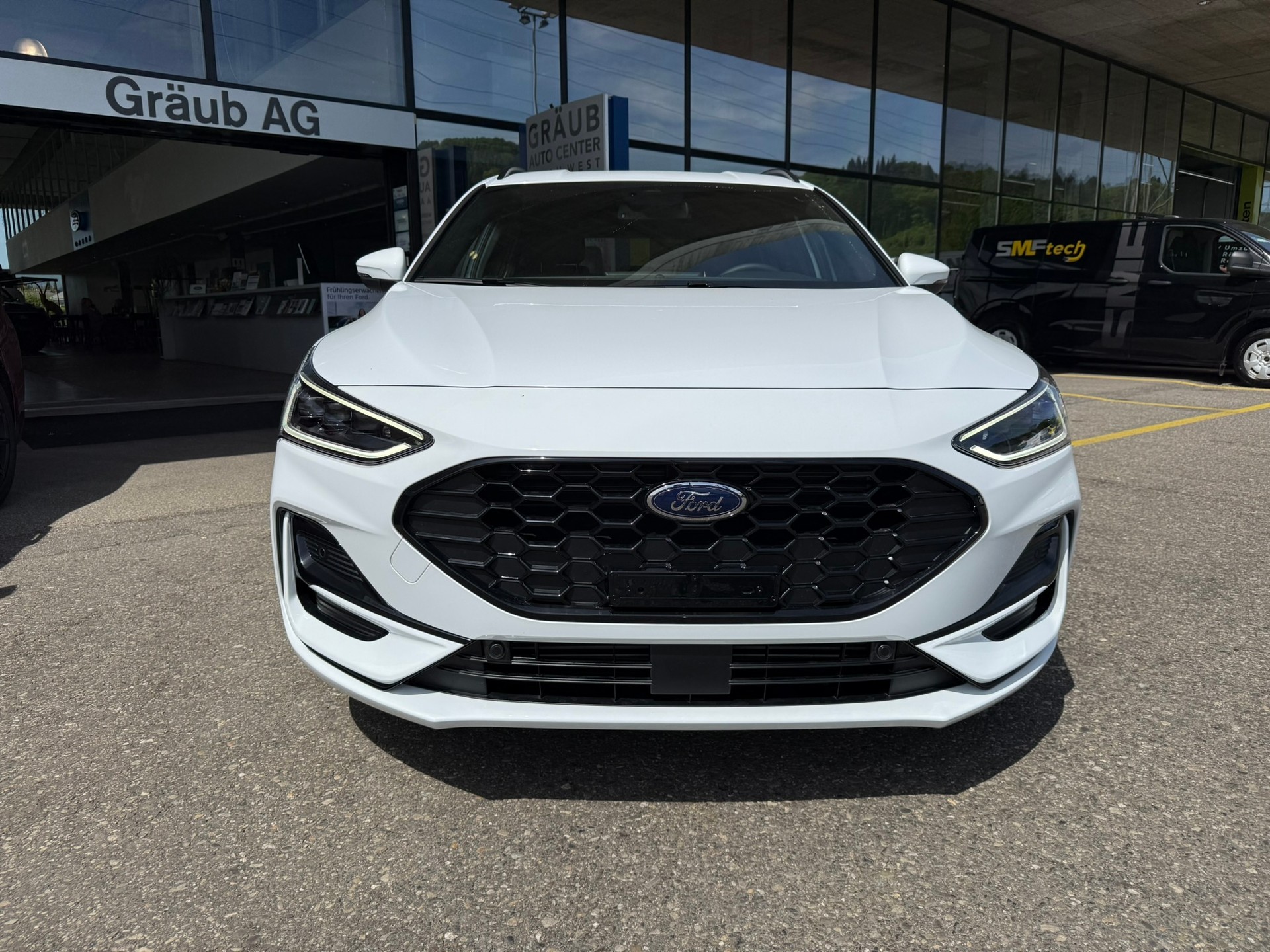 FORD Focus 1.0 MHEV ST-Line X Automat-image-1