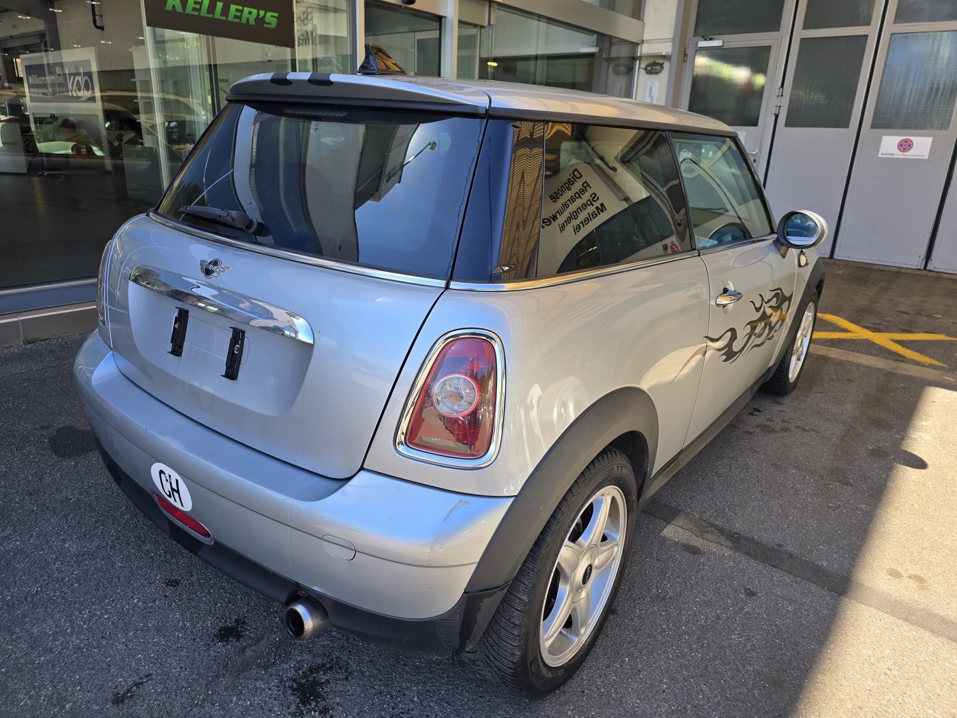 MINI Cooper-image-3