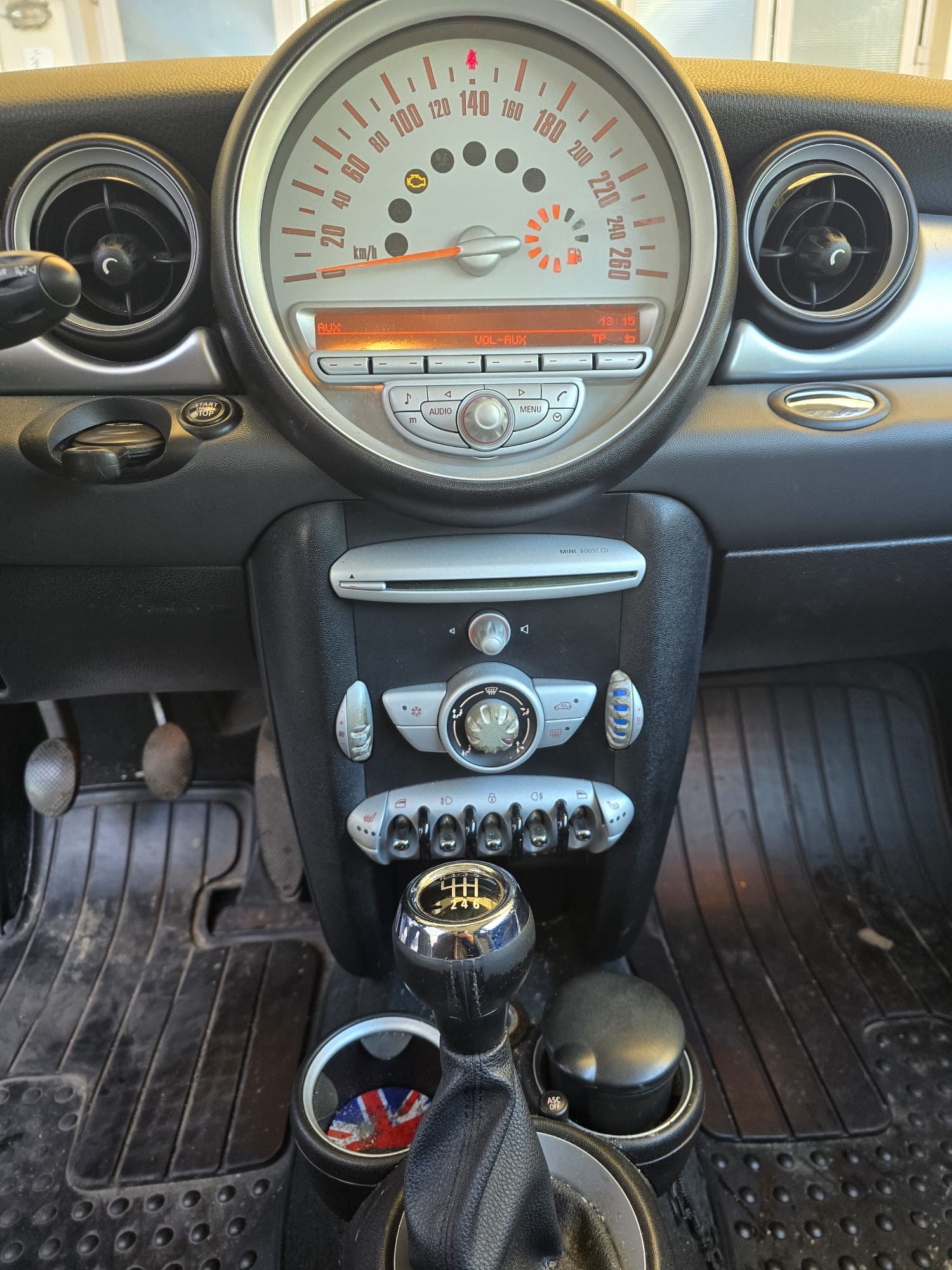 MINI Cooper-image-13