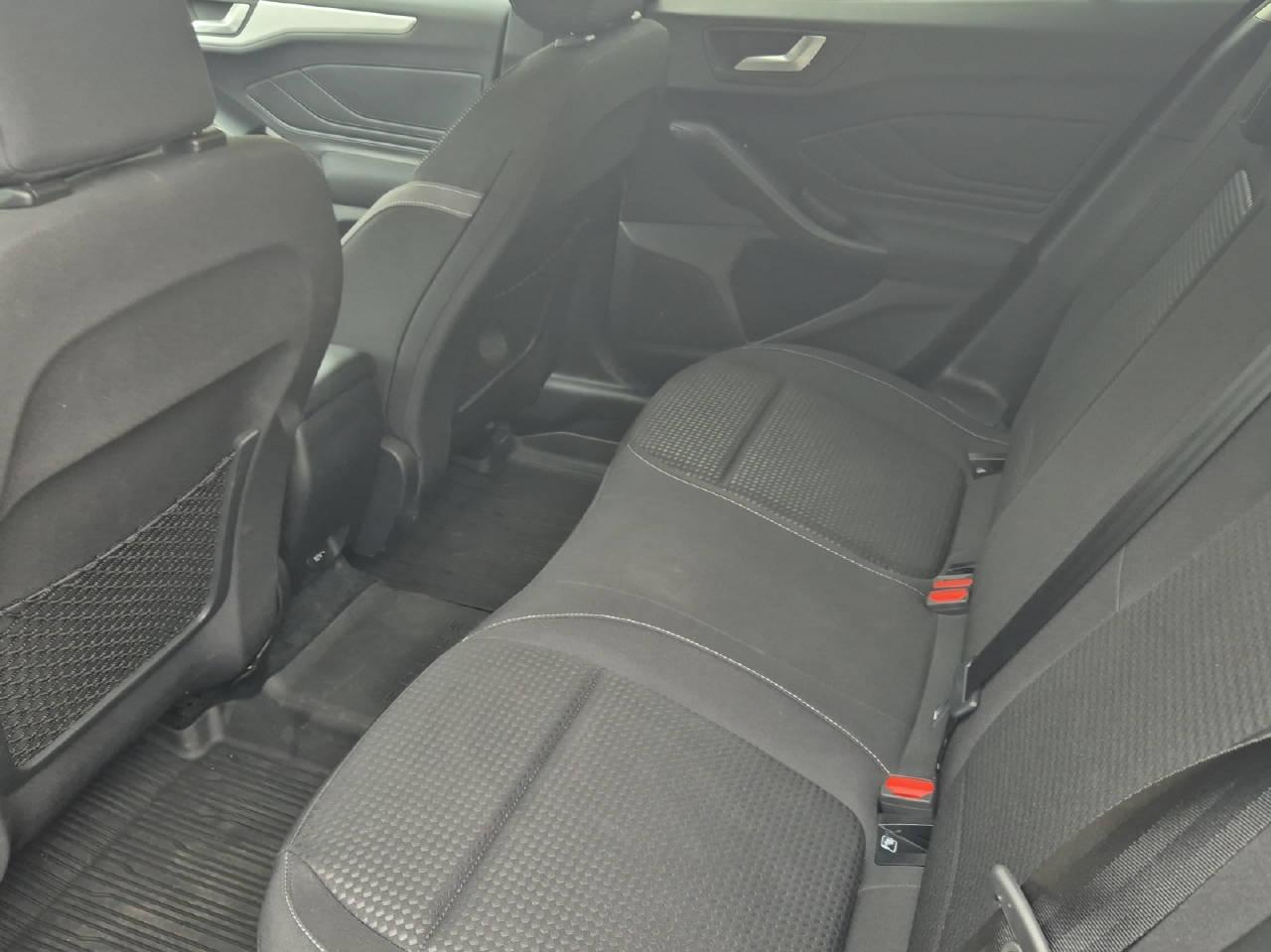FORD Focus 1.0i EcoB 125 Cool & Connect-image-13