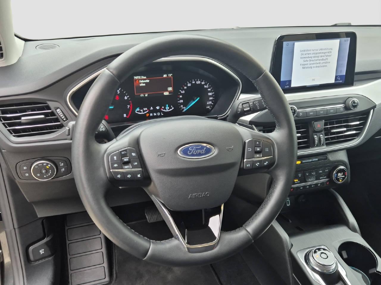FORD Focus 1.0i EcoB 125 Cool & Connect-image-10