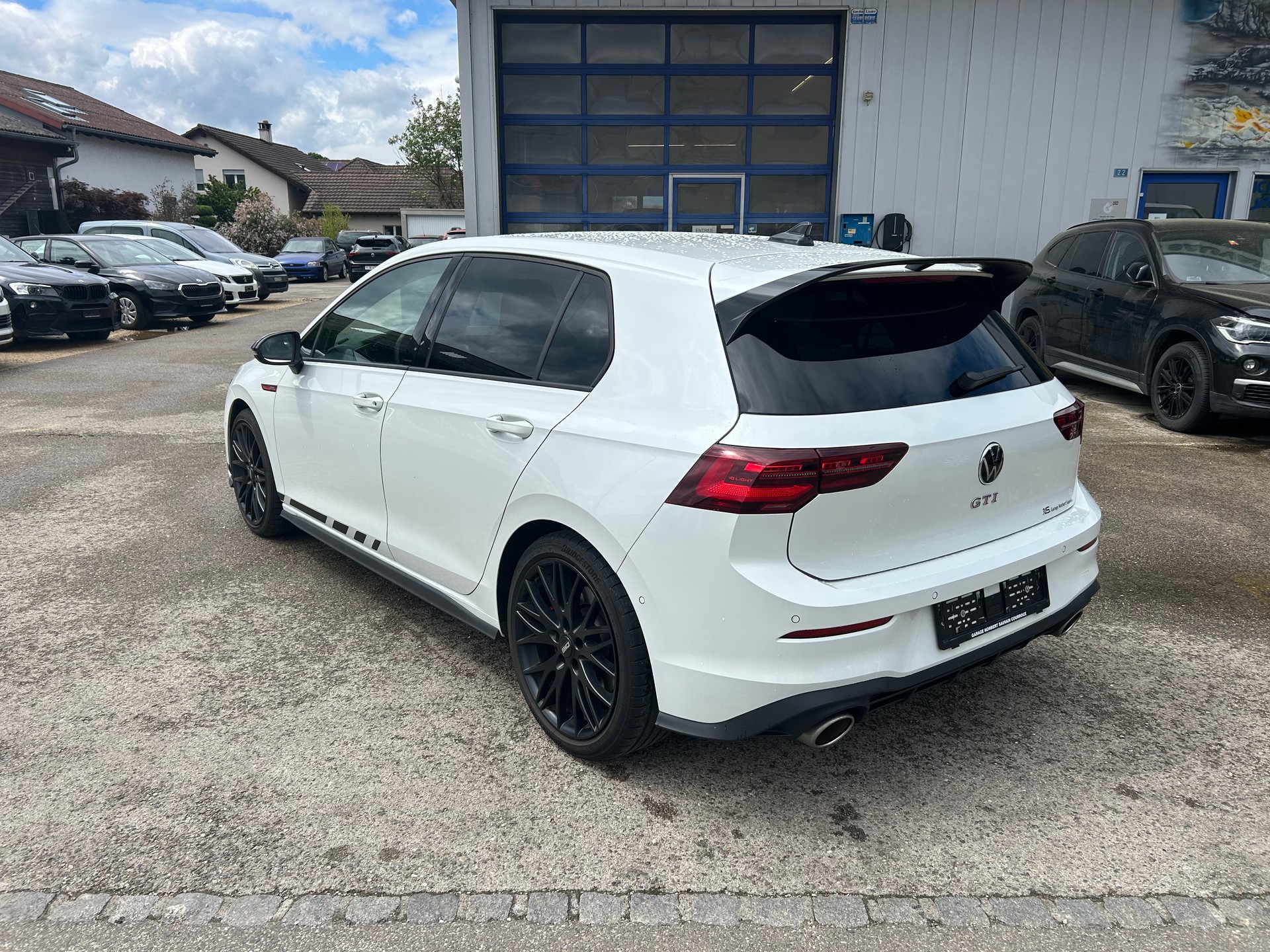 VW Golf 2.0 TSI GTI Clubsport DSG-image-2