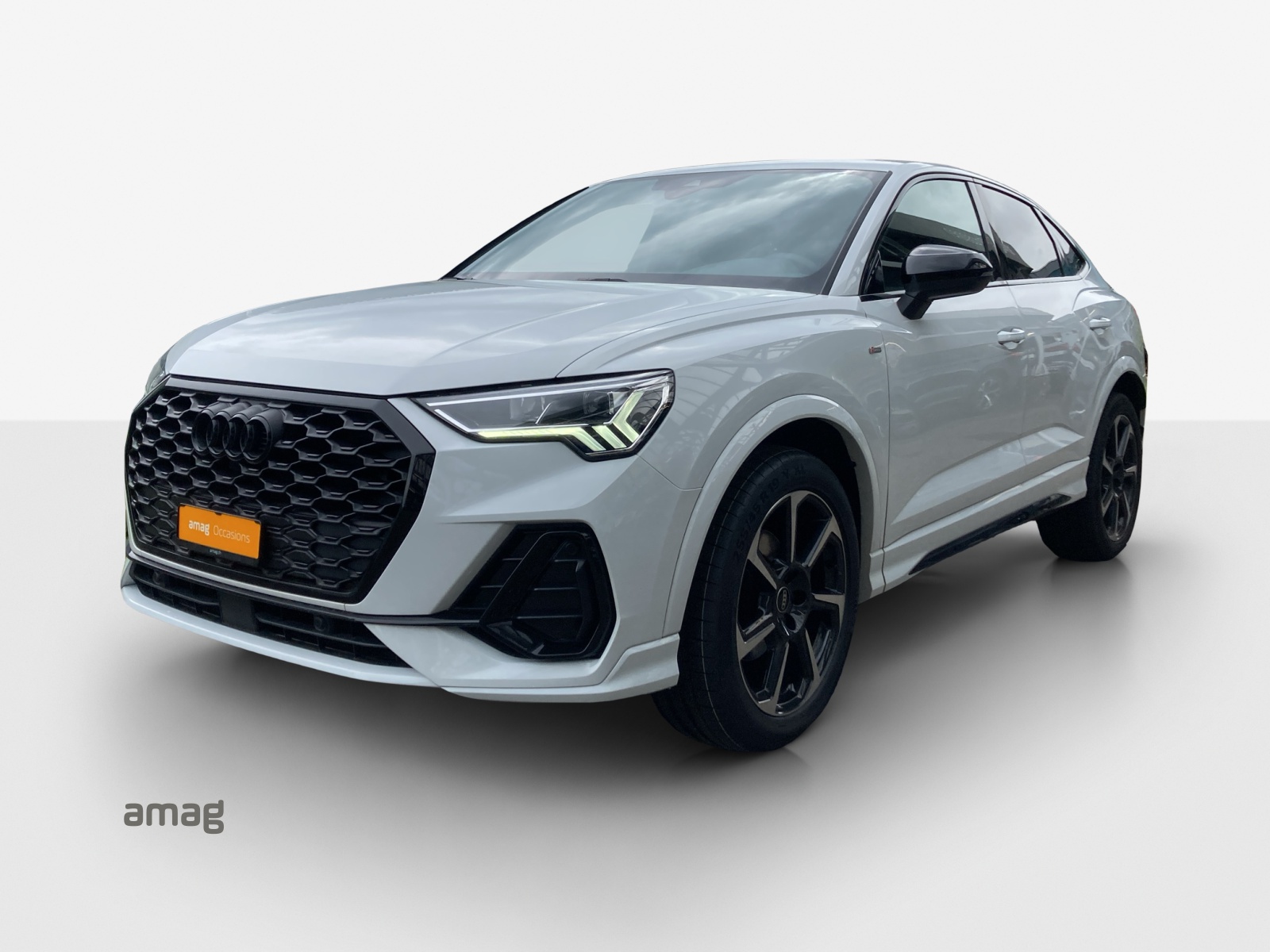 AUDI Q3 Sportback 35 TFSI S line Attraction S-tronic-image-0