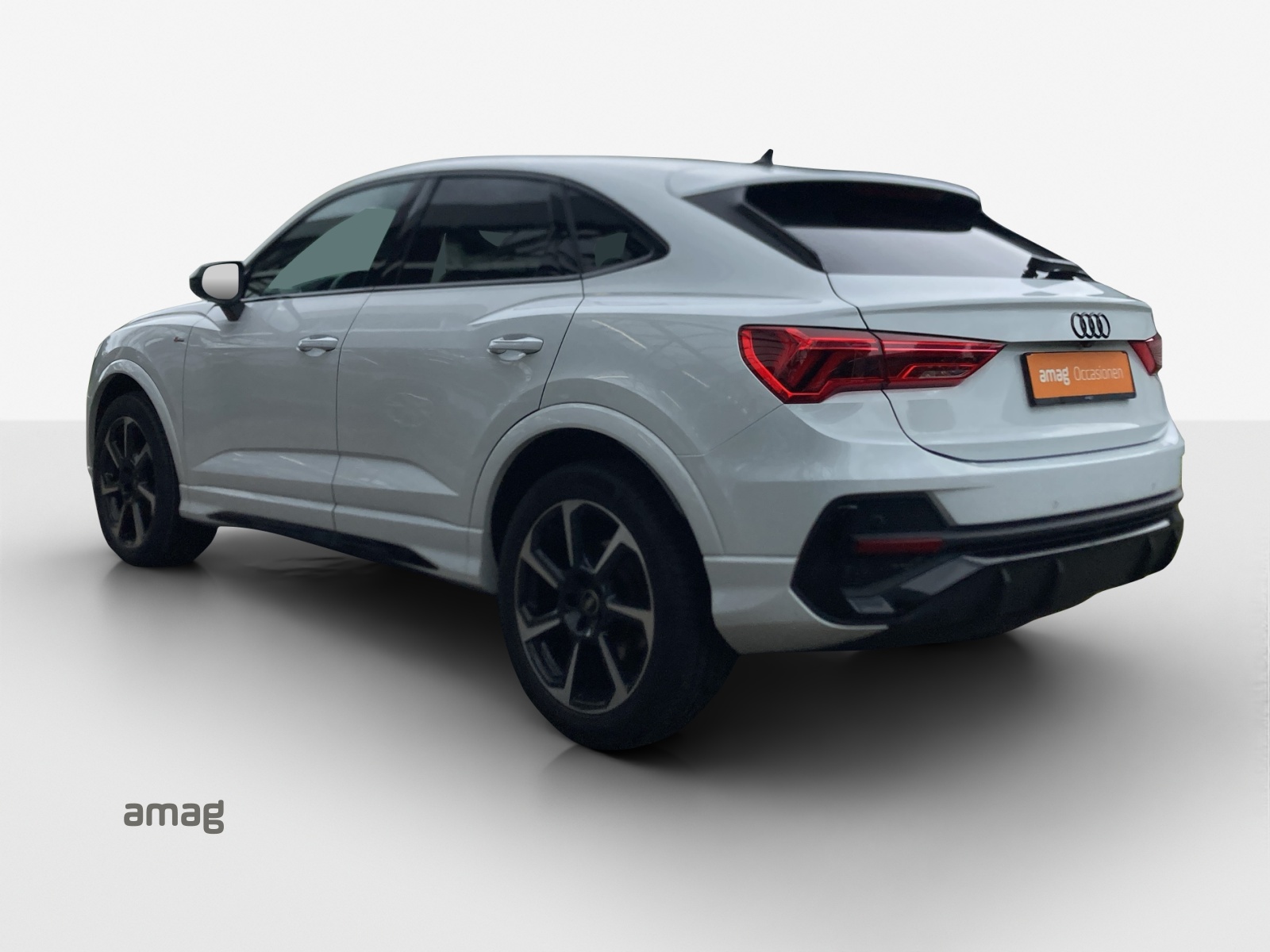 AUDI Q3 Sportback 35 TFSI S line Attraction S-tronic-image-2