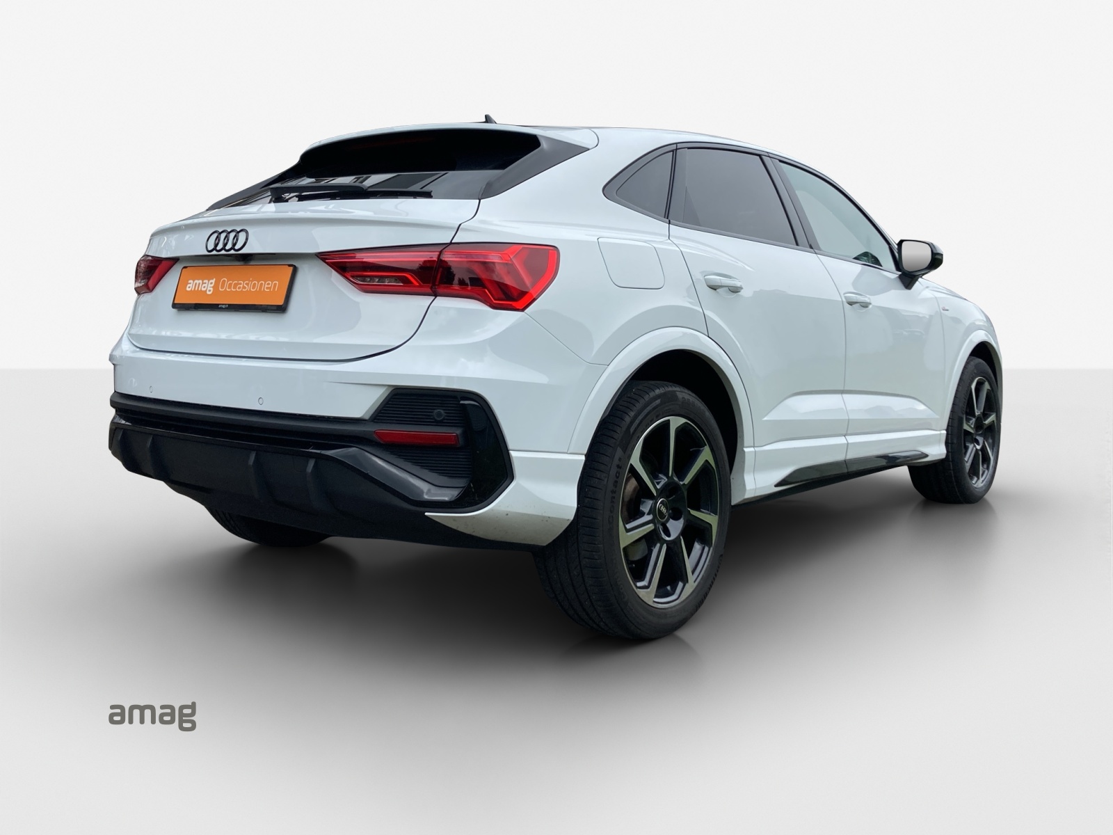 AUDI Q3 Sportback 35 TFSI S line Attraction S-tronic-image-4