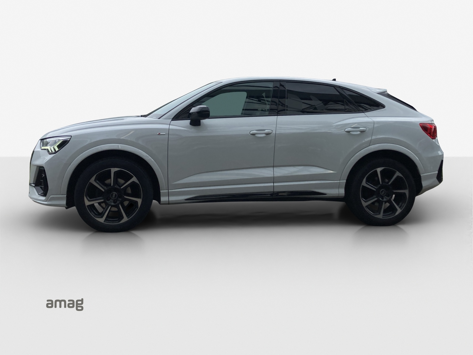 AUDI Q3 Sportback 35 TFSI S line Attraction S-tronic-image-1