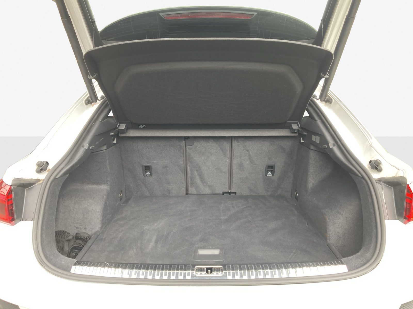 AUDI Q3 Sportback 35 TFSI S line Attraction S-tronic-image-12