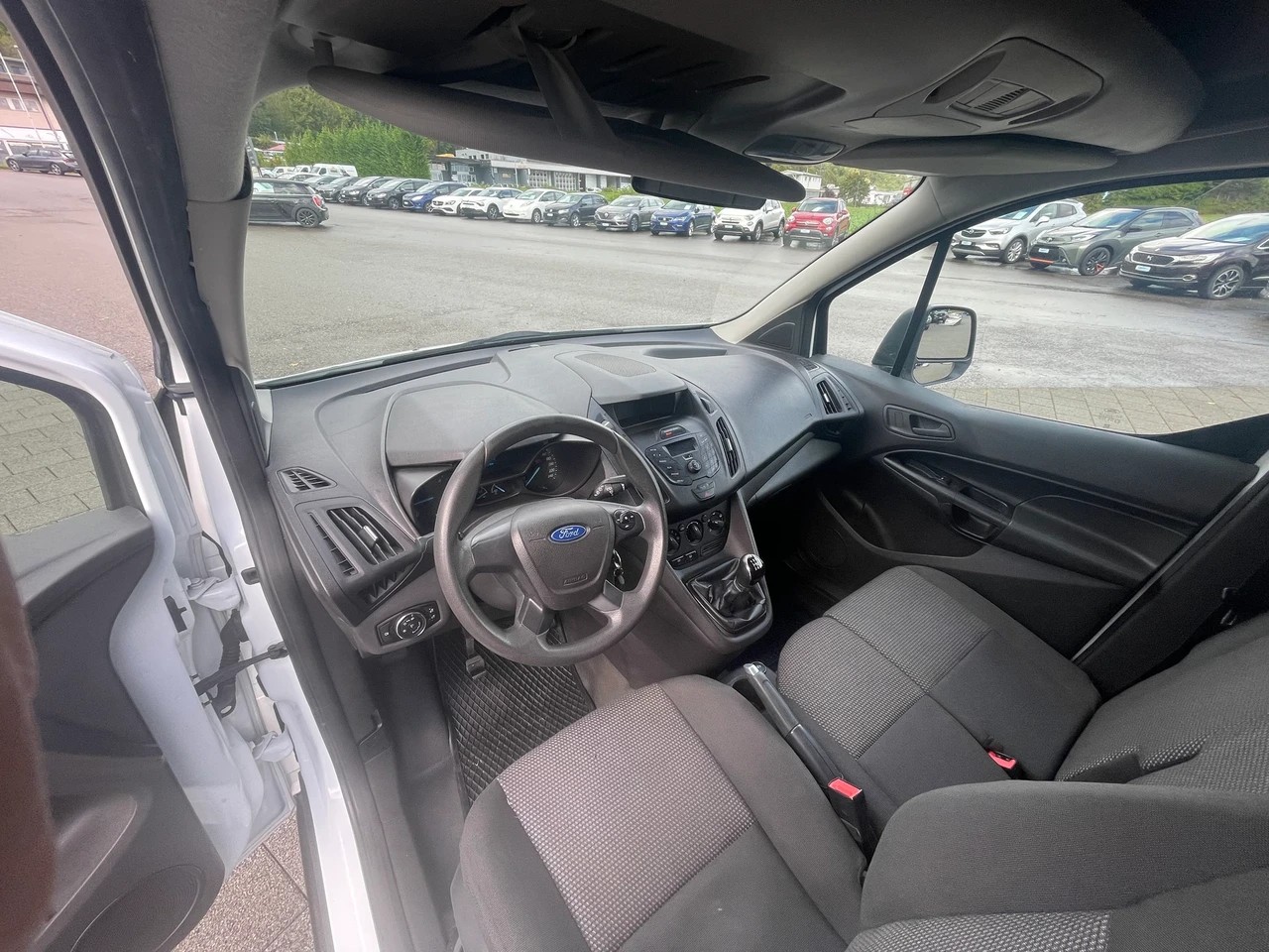 FORD Transit Connect Van T220 1.6 TDCi Trend-image-8