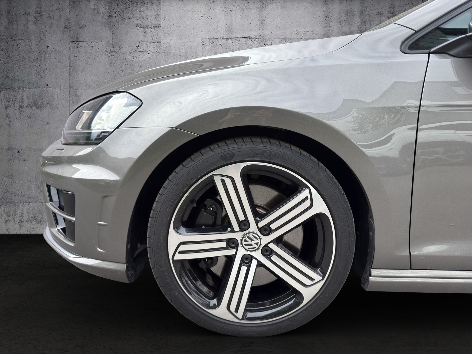 VW Golf 2.0 TSI R 4Motion DSG *APR Kit*-image-4