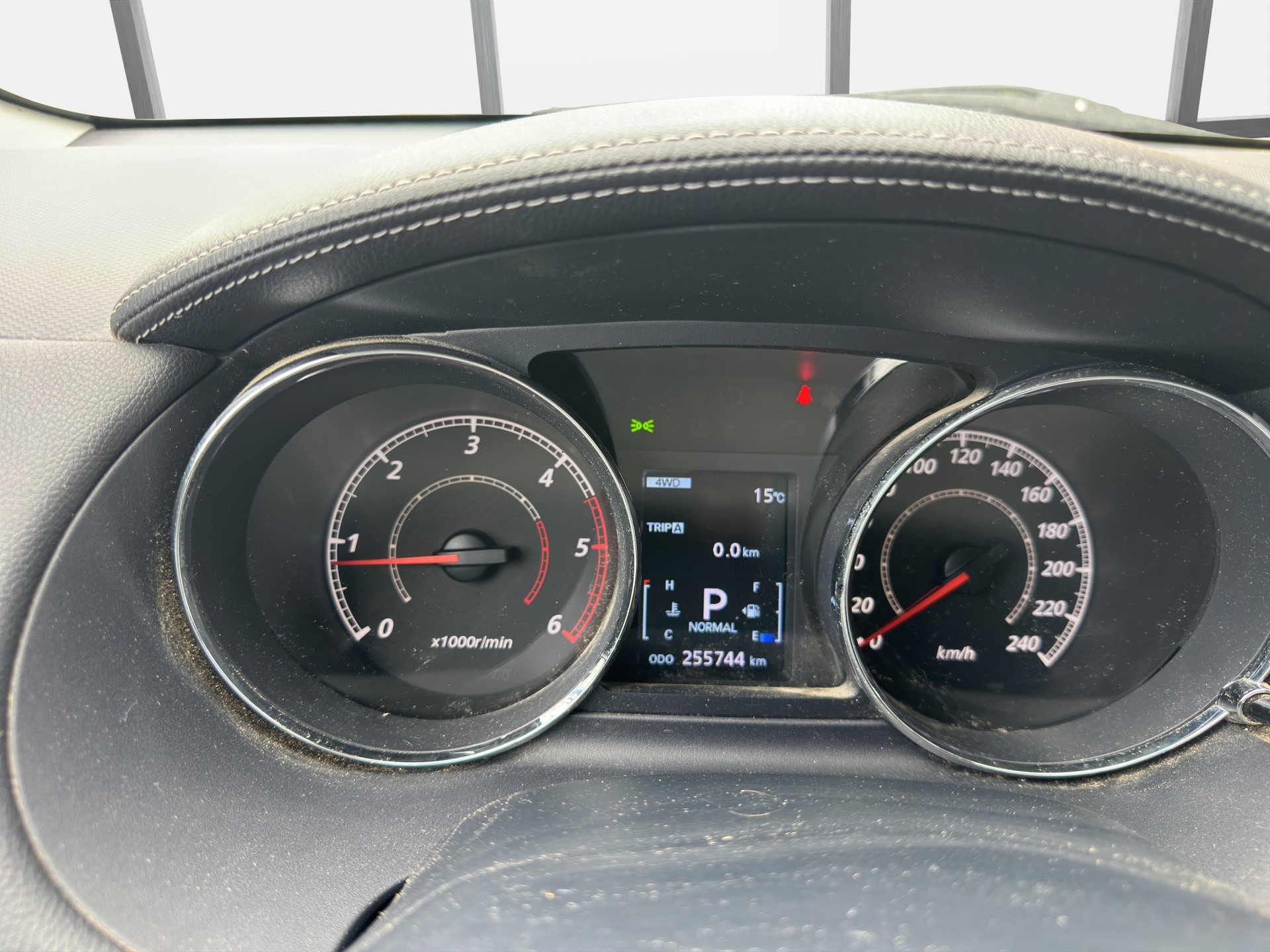 CITROEN C-Crosser 2.2 HDi Exclusive DCS6-image-7