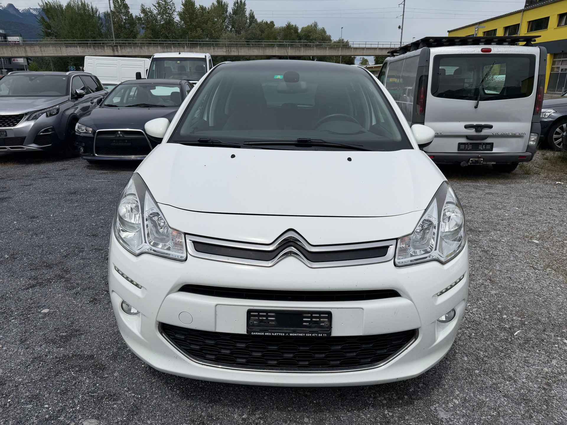 CITROEN C3 1.2i Exclusive-image-1