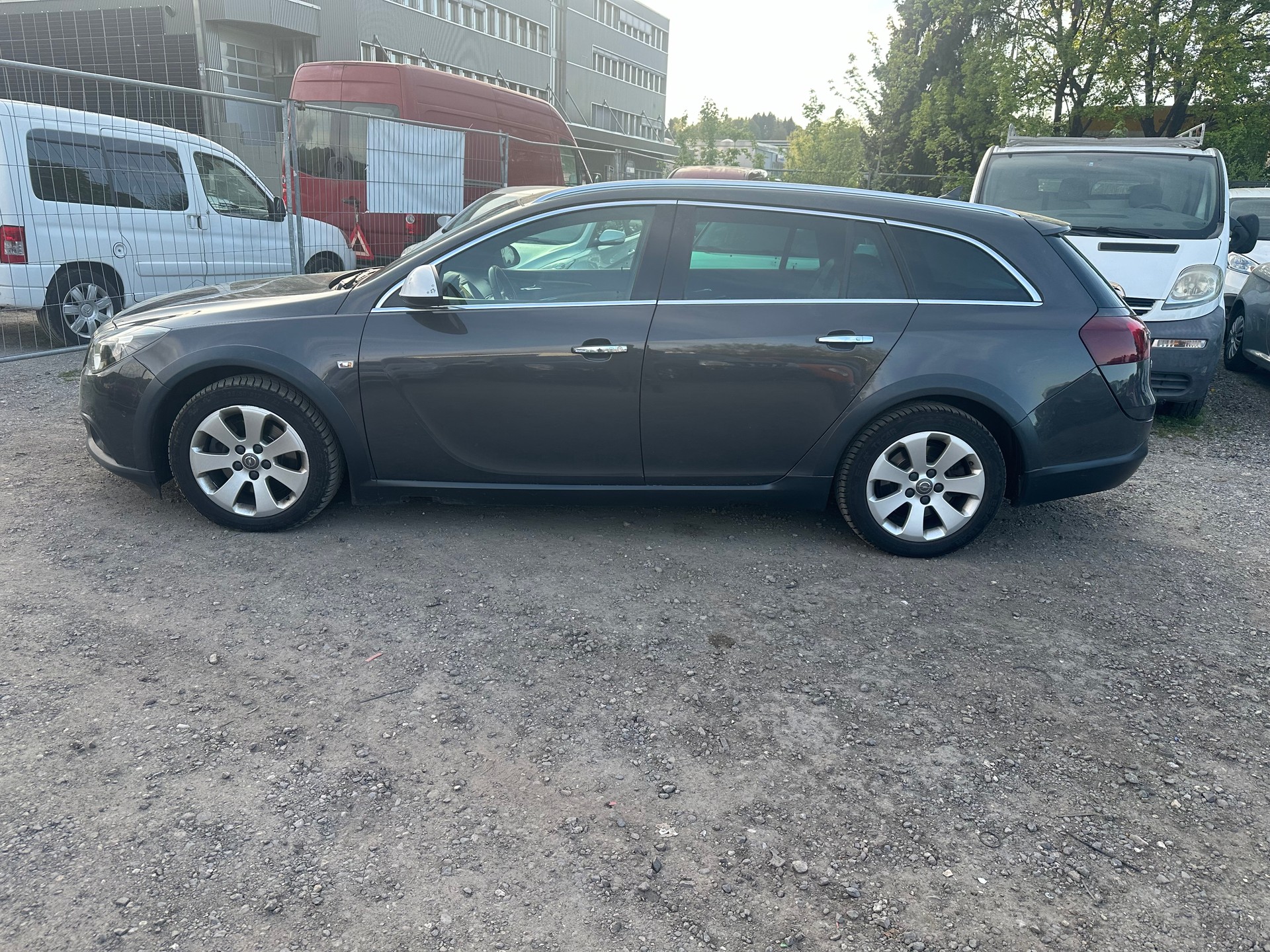 OPEL Insignia Country Tourer 2.0 CDTI 4WD Automatic-image-1
