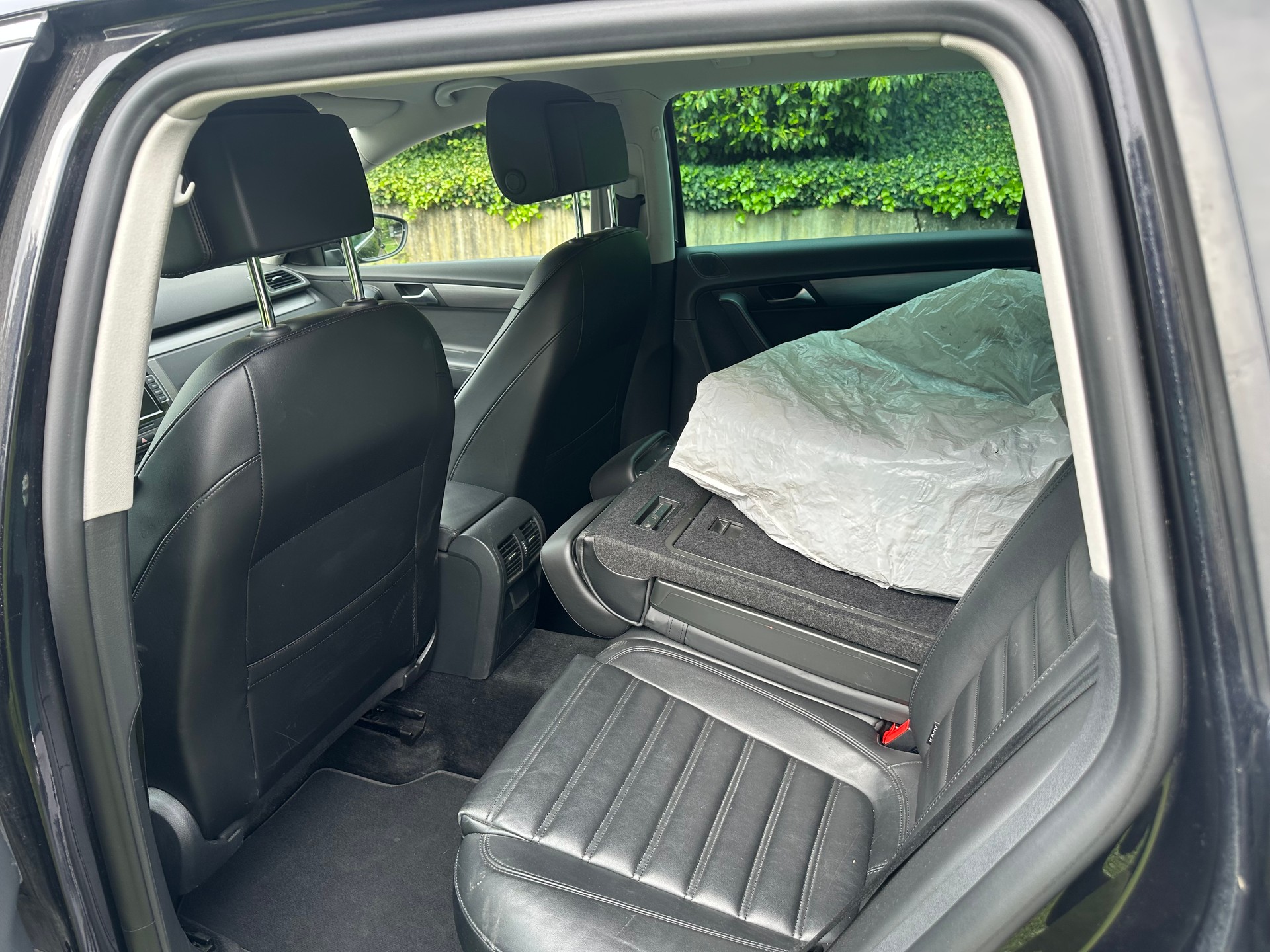 VW Passat Variant 2.0 TDI BMT Design 4M DSG-image-7