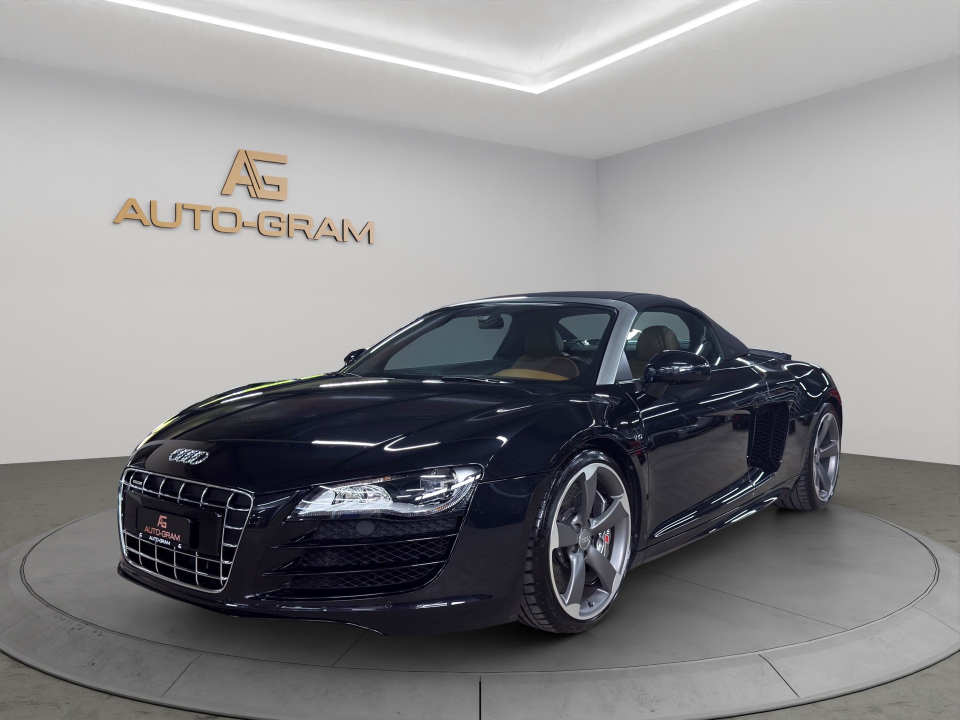 AUDI R8 Spyder 5.2 R-Tronic