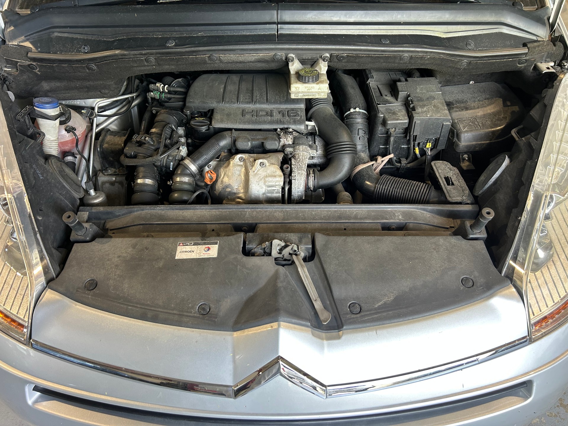 CITROEN Grand C4 Picasso 1.6 HDI 16V Dynamique BMP6-image-12