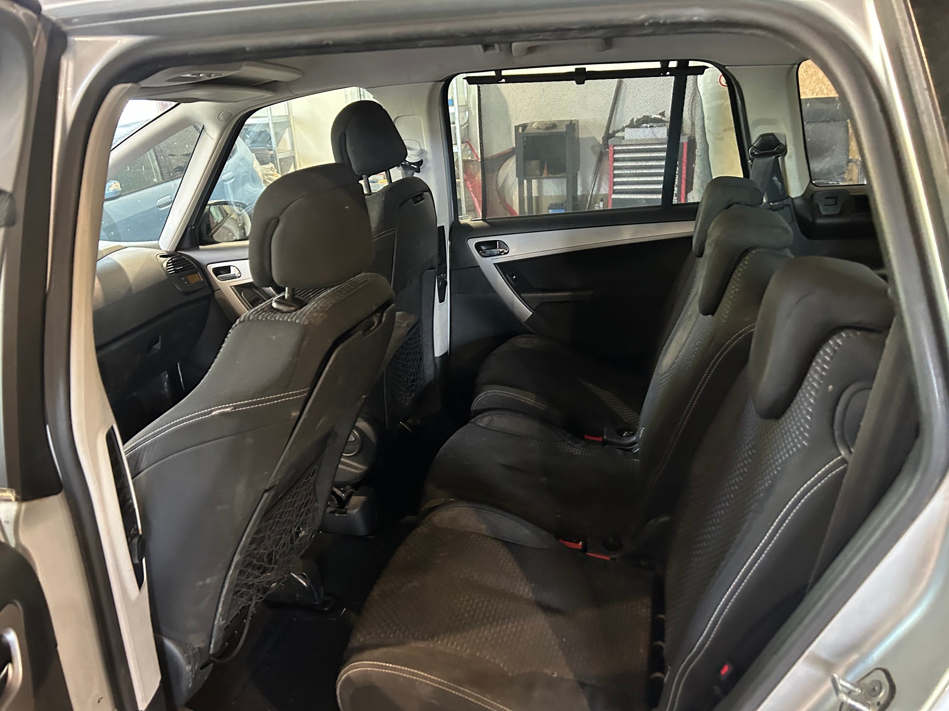 CITROEN Grand C4 Picasso 1.6 HDI 16V Dynamique BMP6-image-8