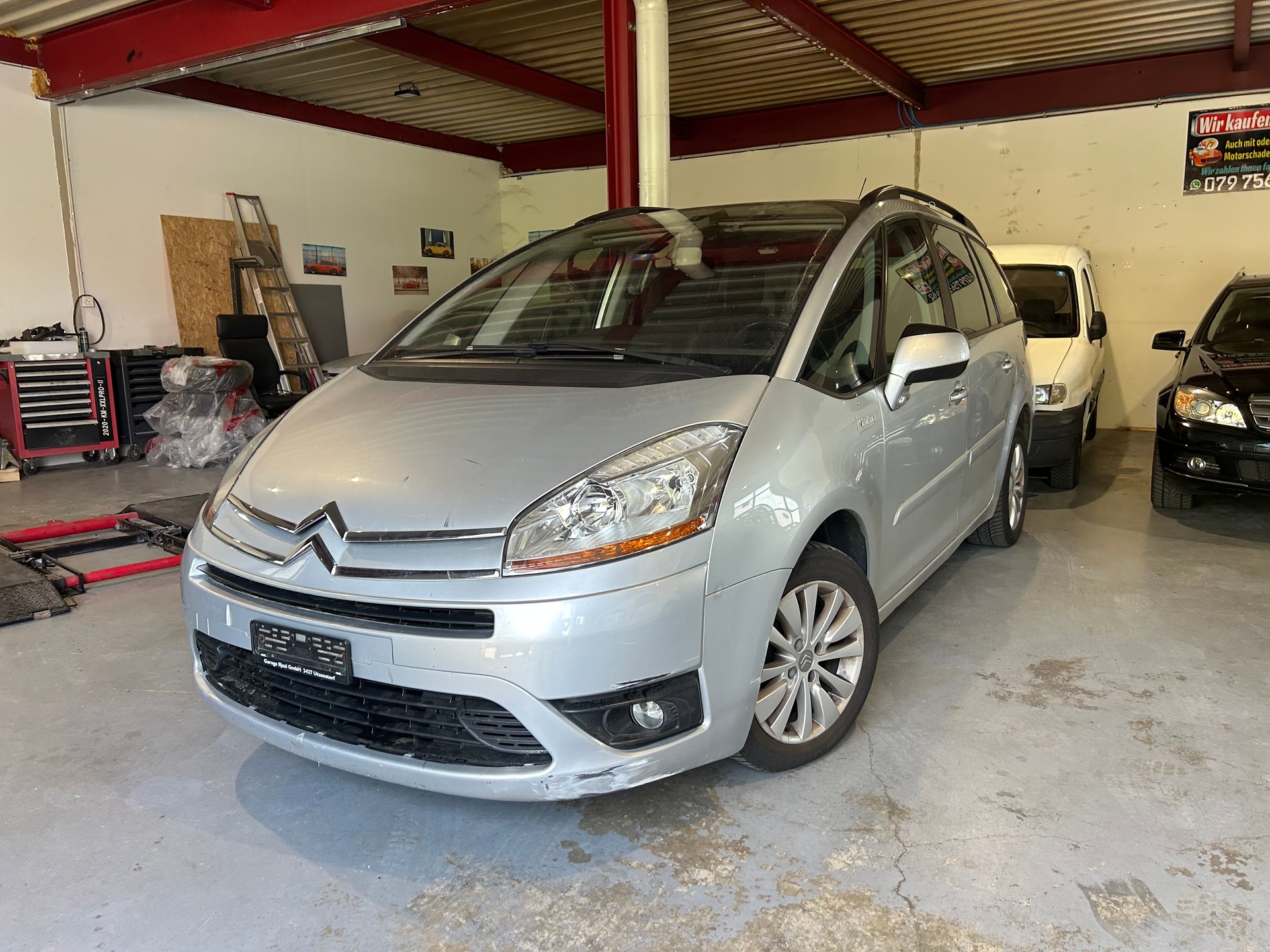 CITROEN Grand C4 Picasso 1.6 HDI 16V Dynamique BMP6-image-7