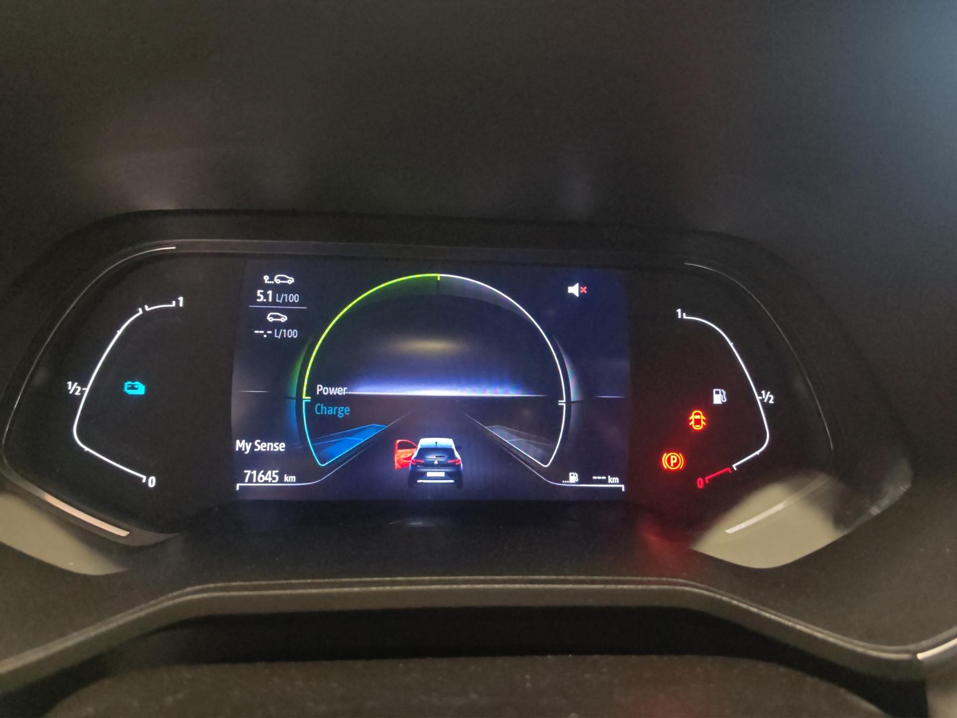RENAULT Clio 1.6 E-Tech Edition One-image-10