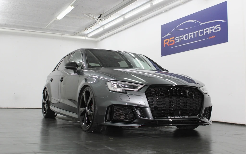AUDI RS3 Sportback 2.5 TSI quattro S-tronic Optikpaket schwarz / CH-Fahrzeug/ Ohne OPF-showroom-element-1