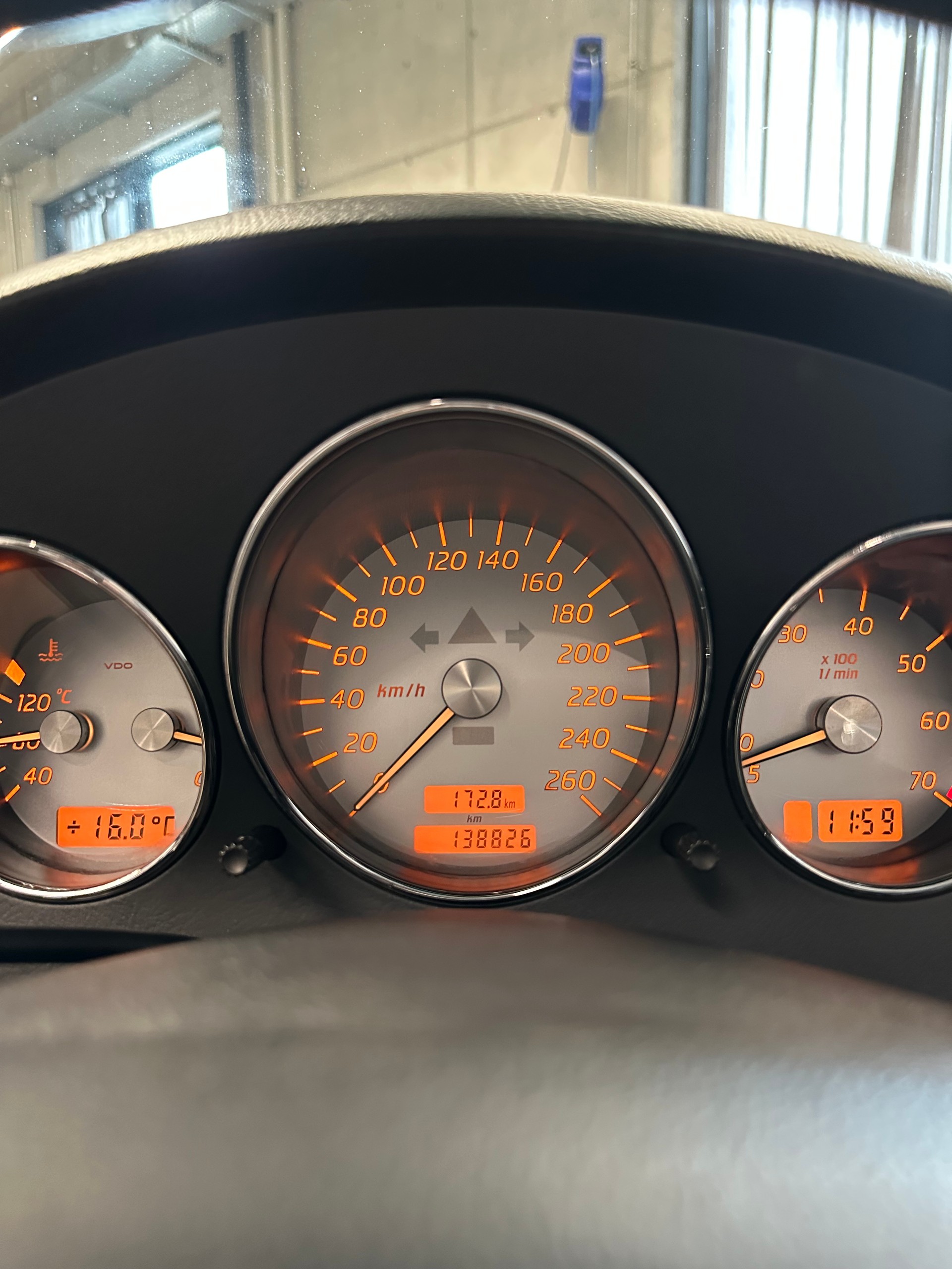 MERCEDES-BENZ SLK 230 Kompressor Special Edition-image-13