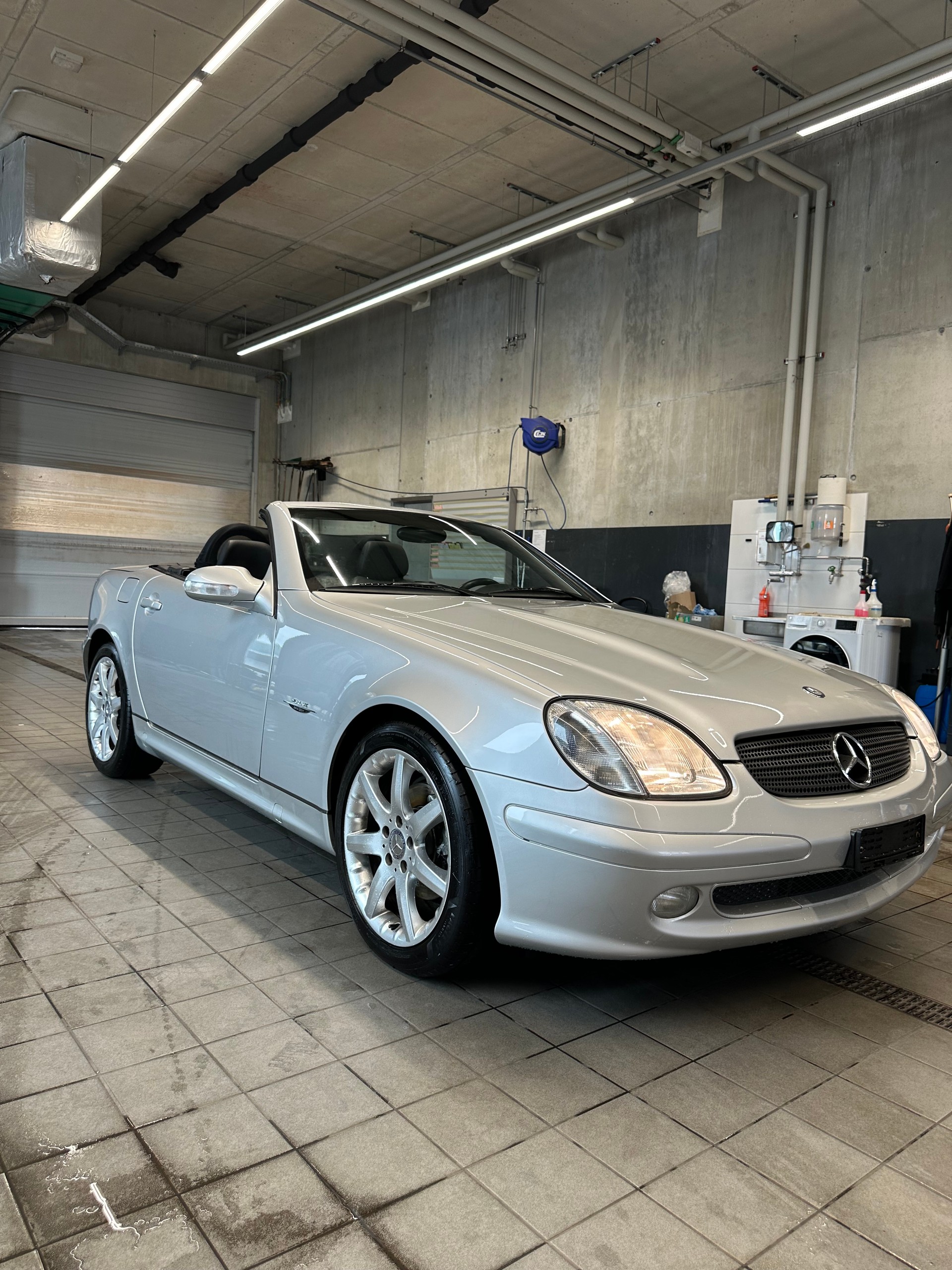 MERCEDES-BENZ SLK 230 Kompressor Special Edition-image-2