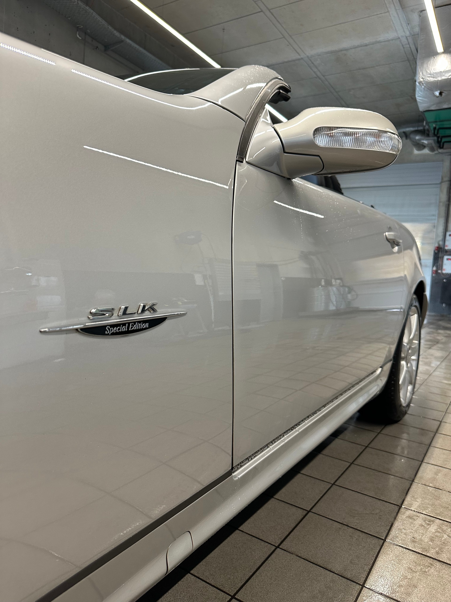MERCEDES-BENZ SLK 230 Kompressor Special Edition-image-4