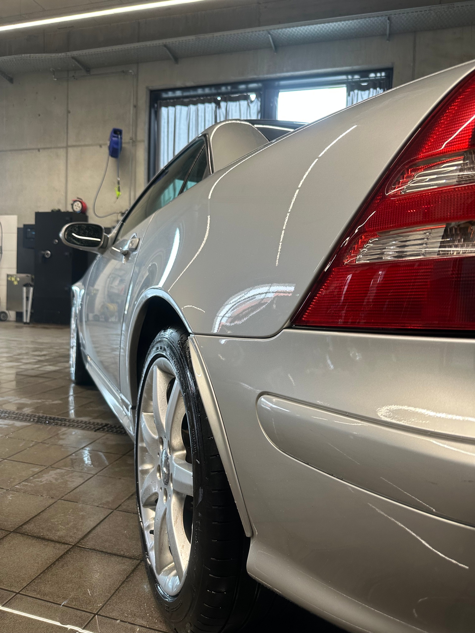 MERCEDES-BENZ SLK 230 Kompressor Special Edition-image-6