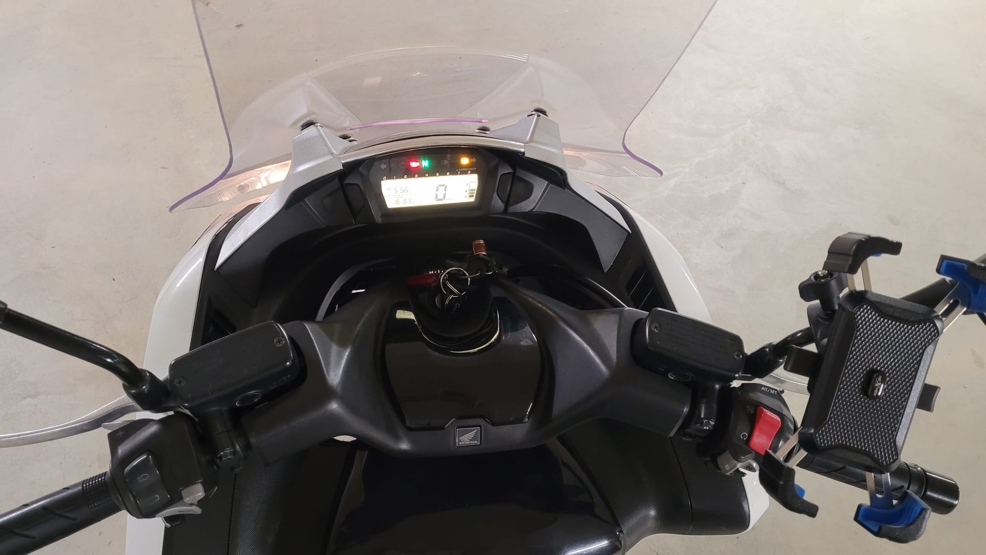 HONDA NC 700 D Integra ABS-image-4